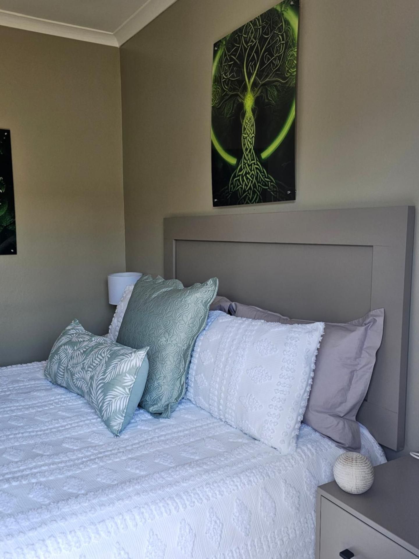 Comfort Queen Room