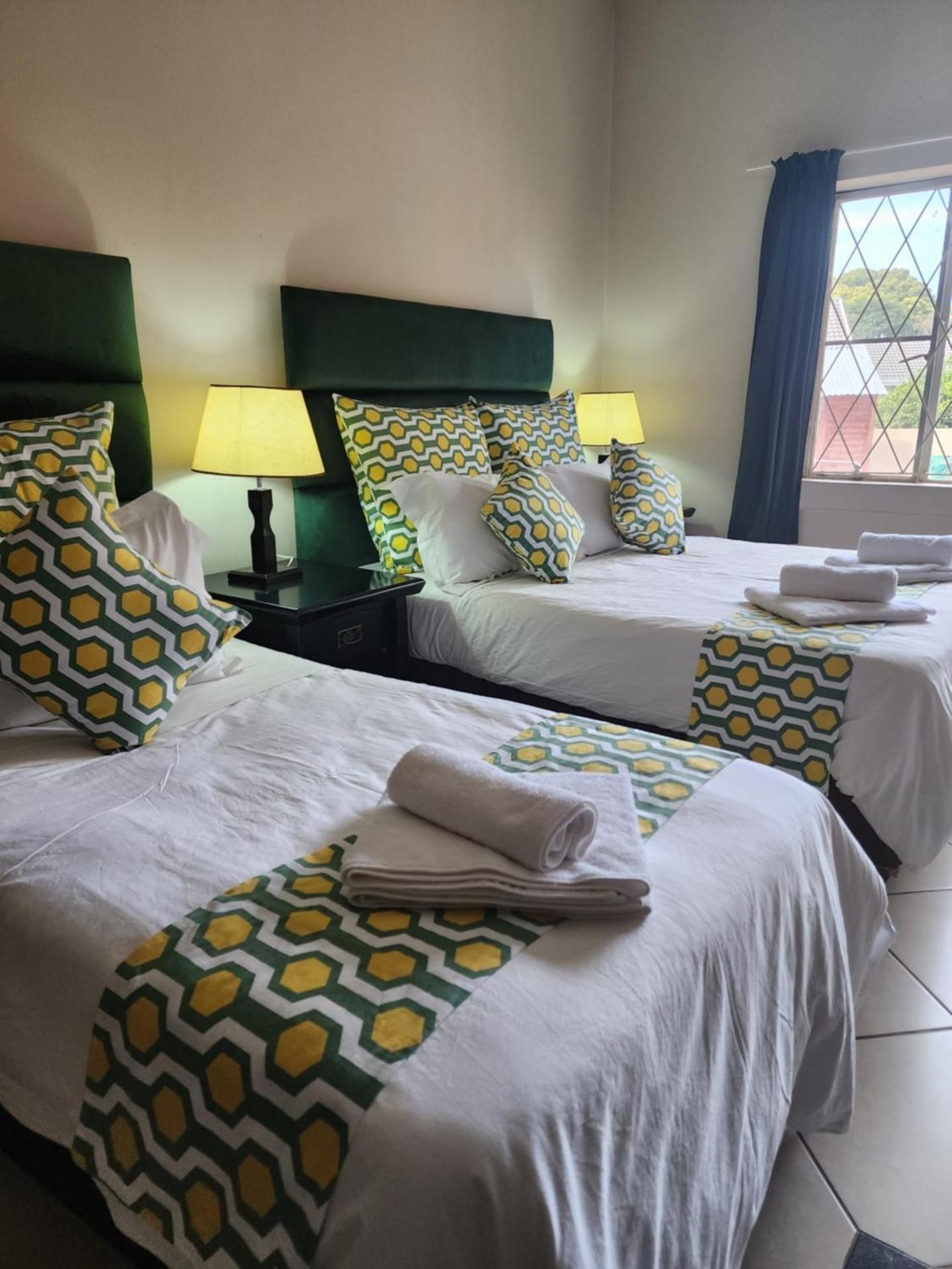 Quadruple Room with Private Bathroom