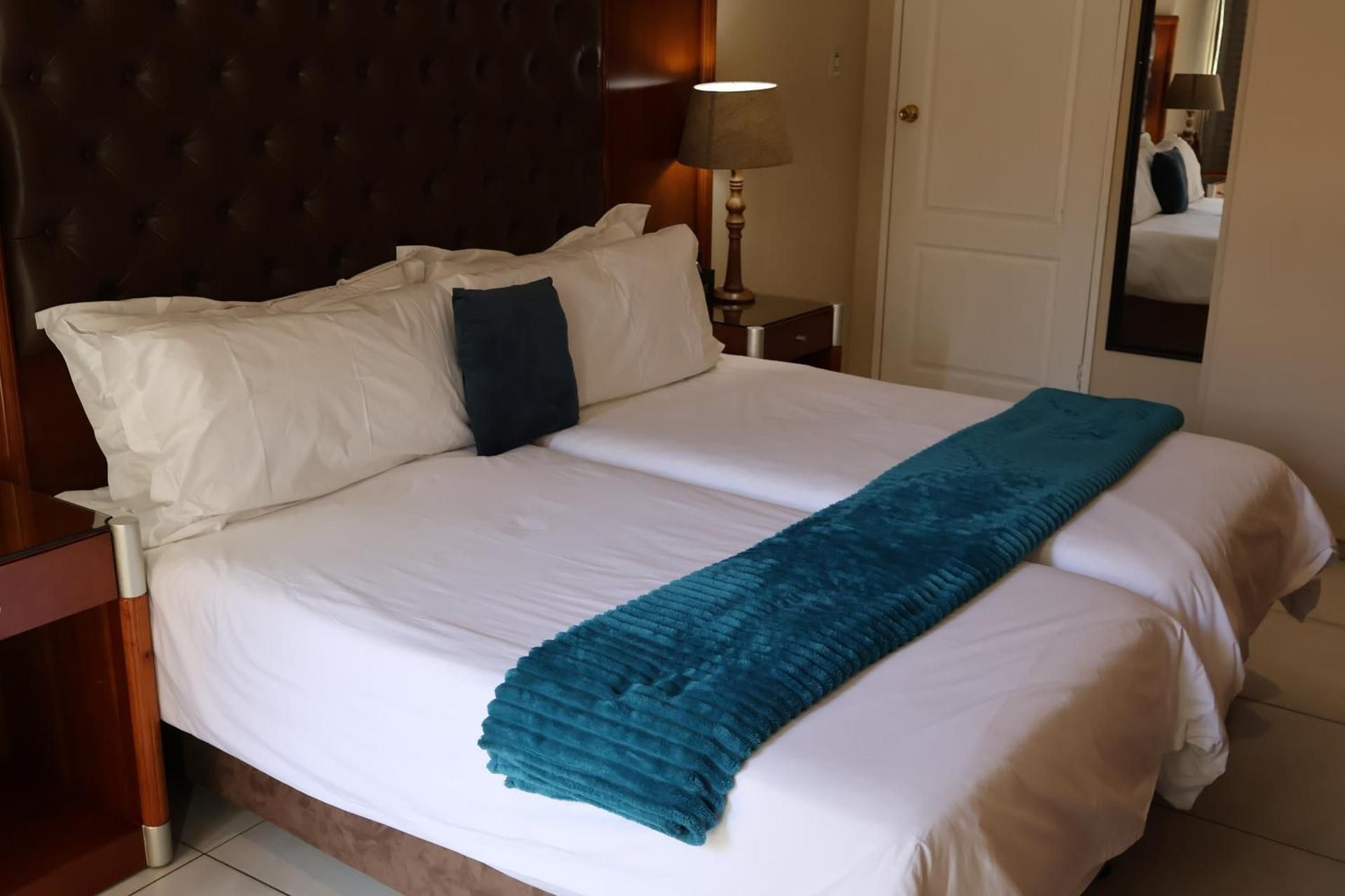 Twin Room with Shower