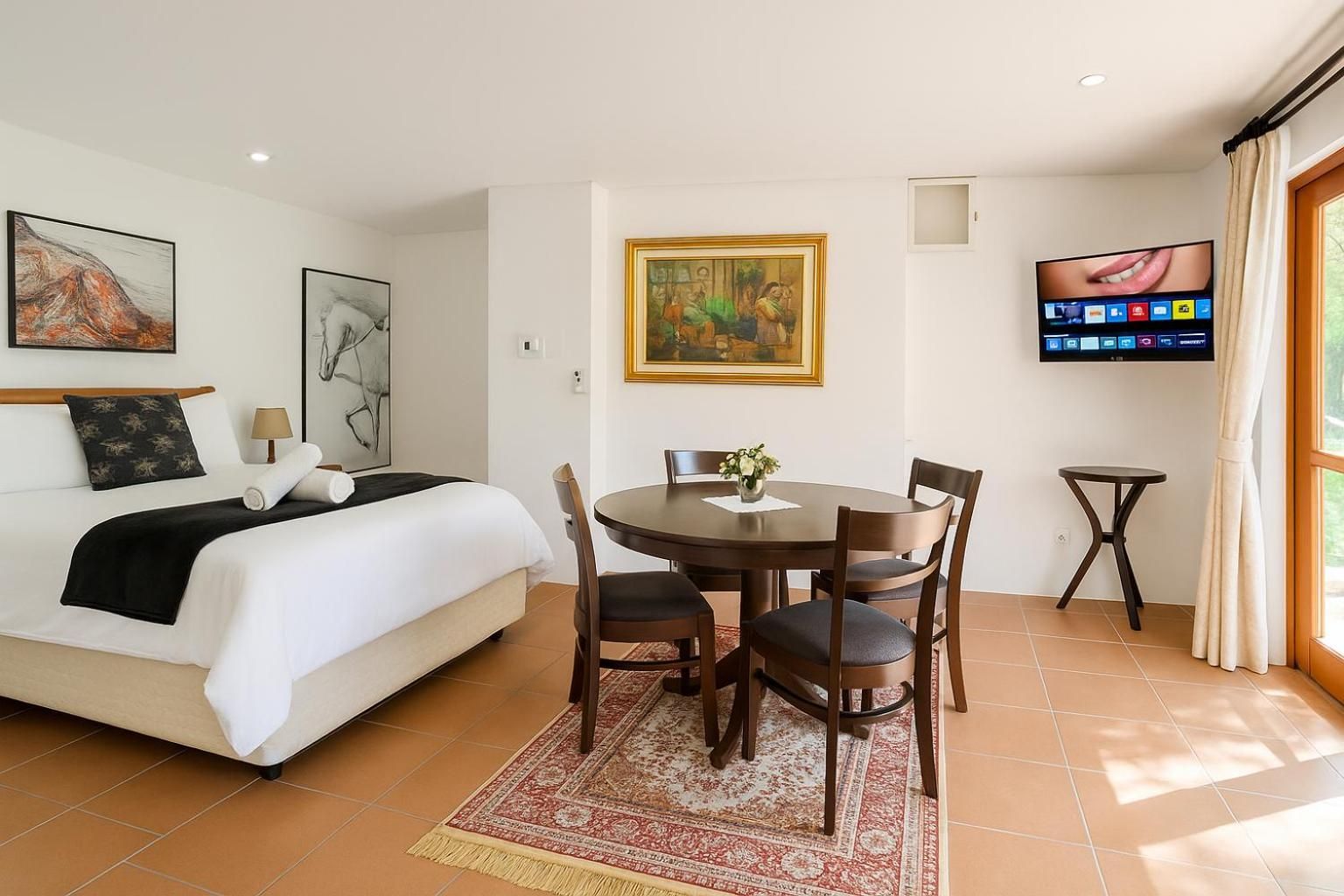Suite with Garden View