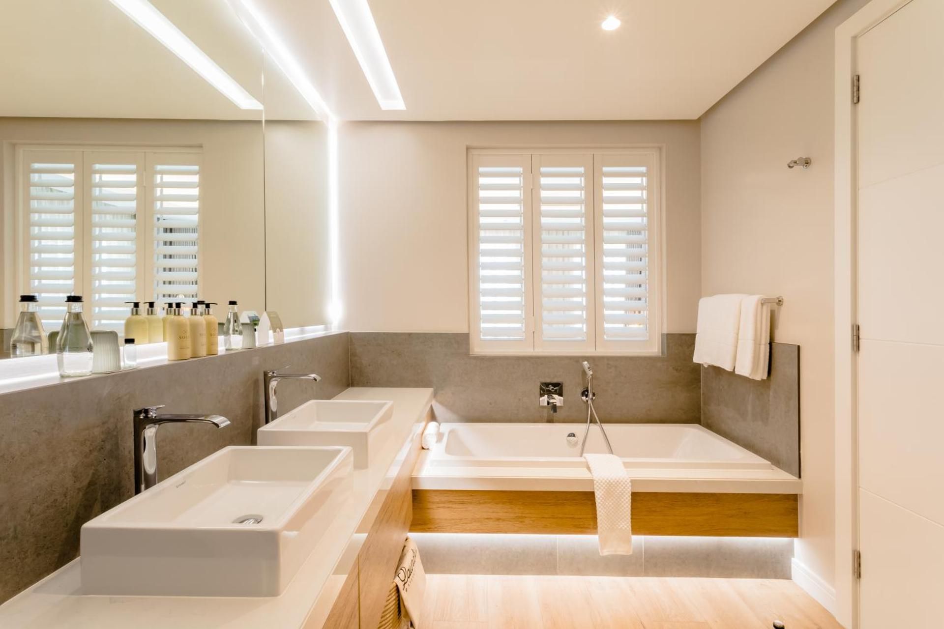 Steyn City Hotel by Saxon Two-Bedroom Apartment with Lake View