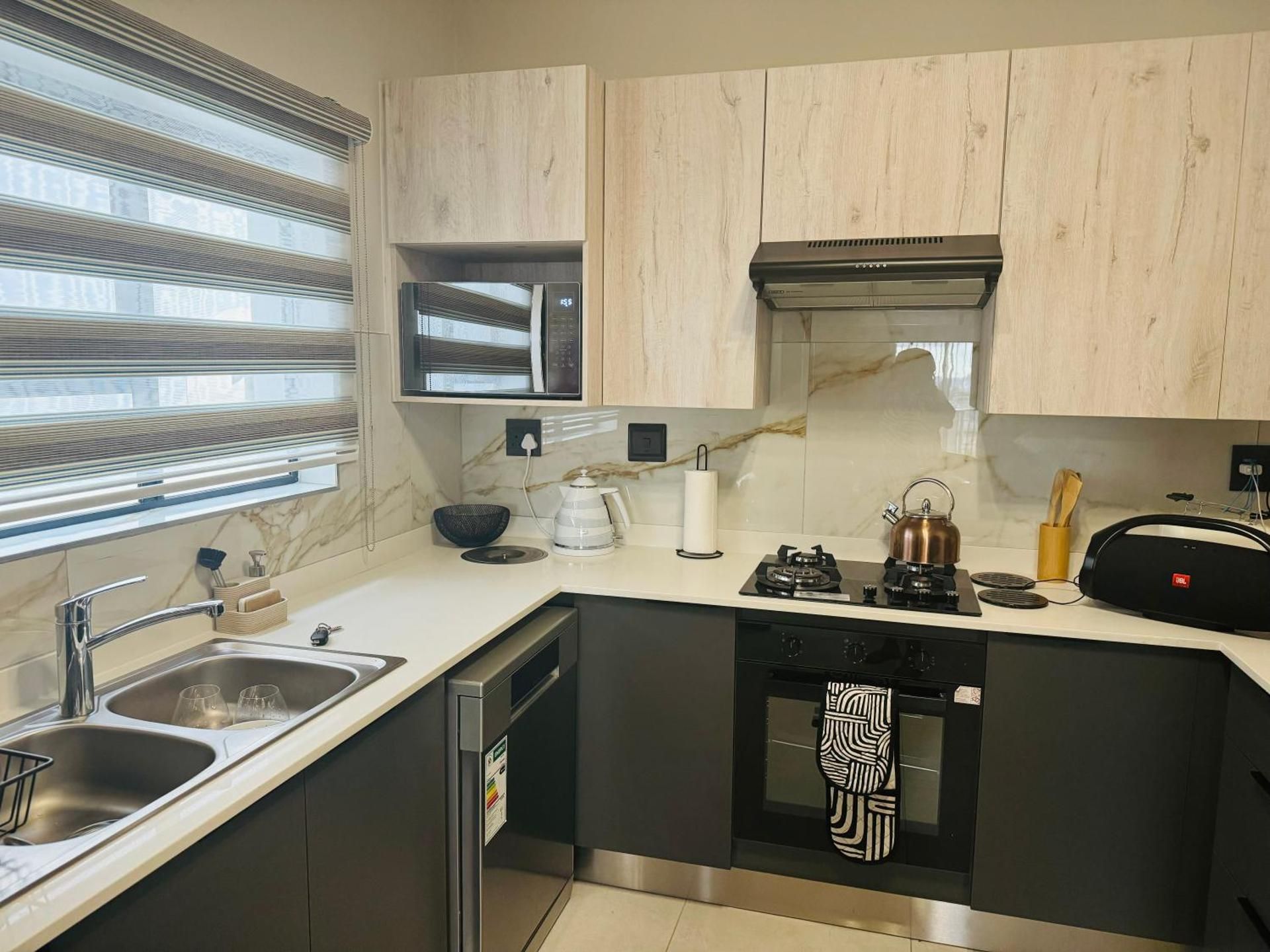 Luxury 3 Bedroom Apartment in Carlswald