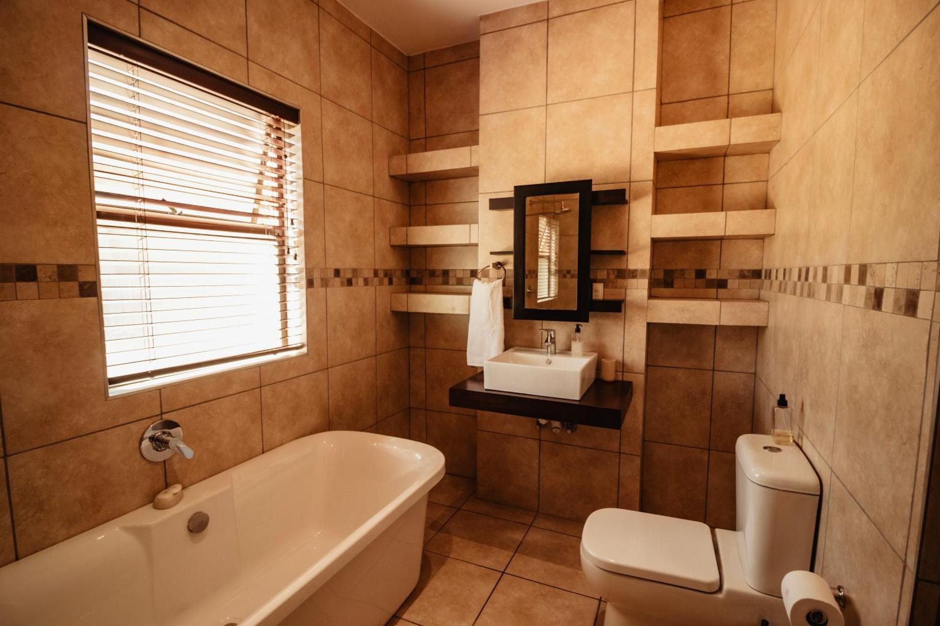 Blue Hills Lodge Double Room 3