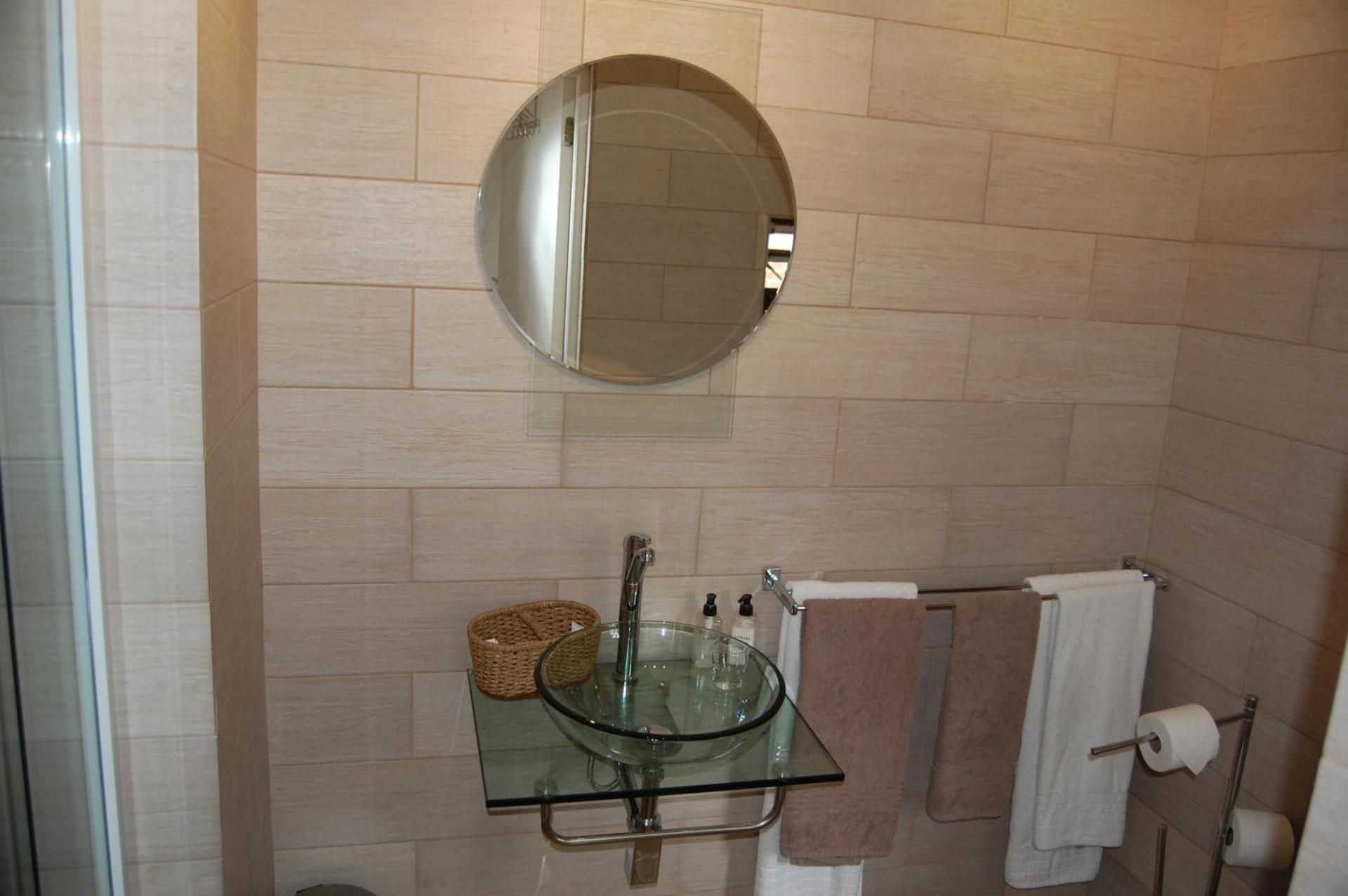 Economy Twin Room