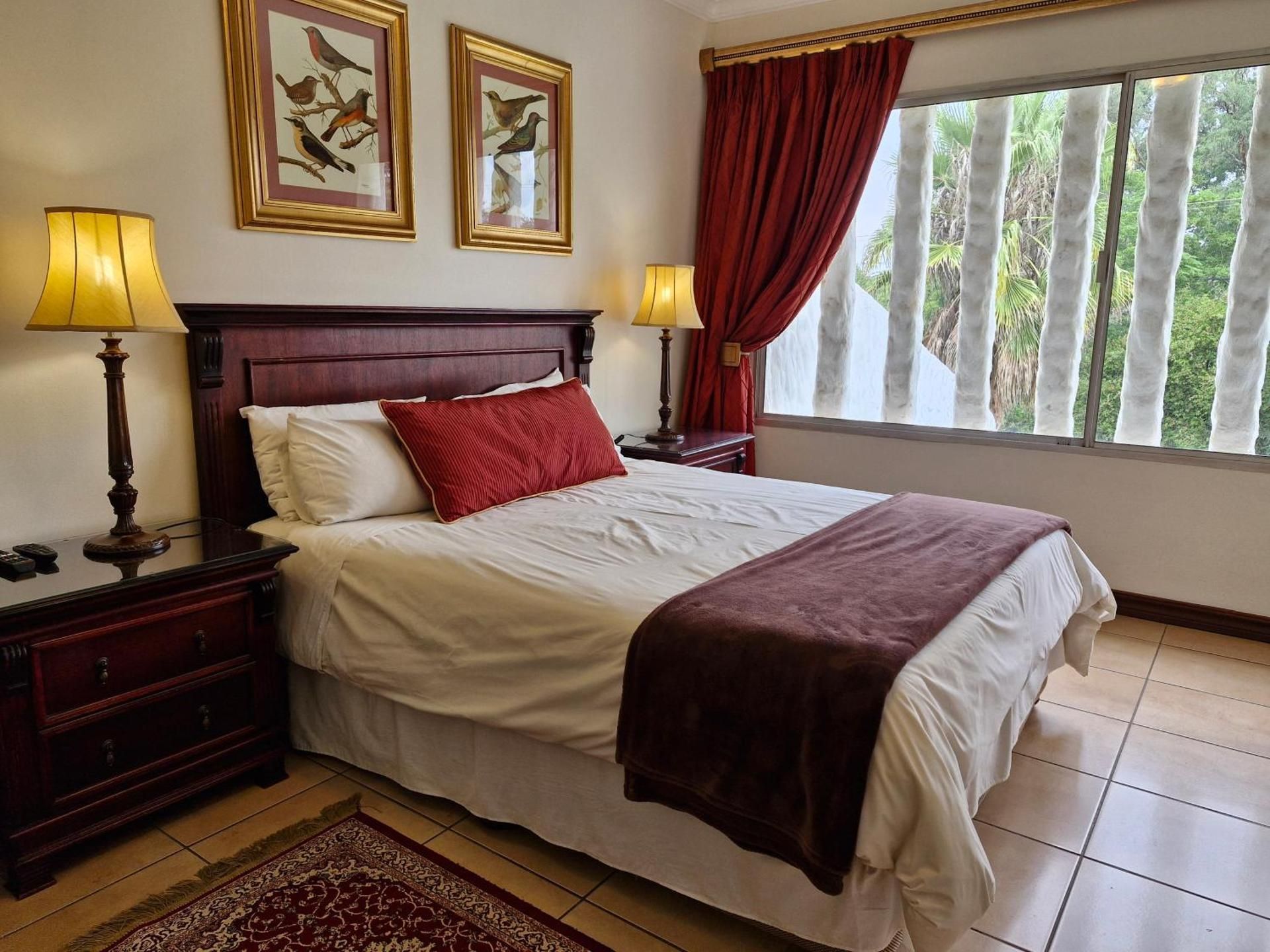 Queen Room with Garden View