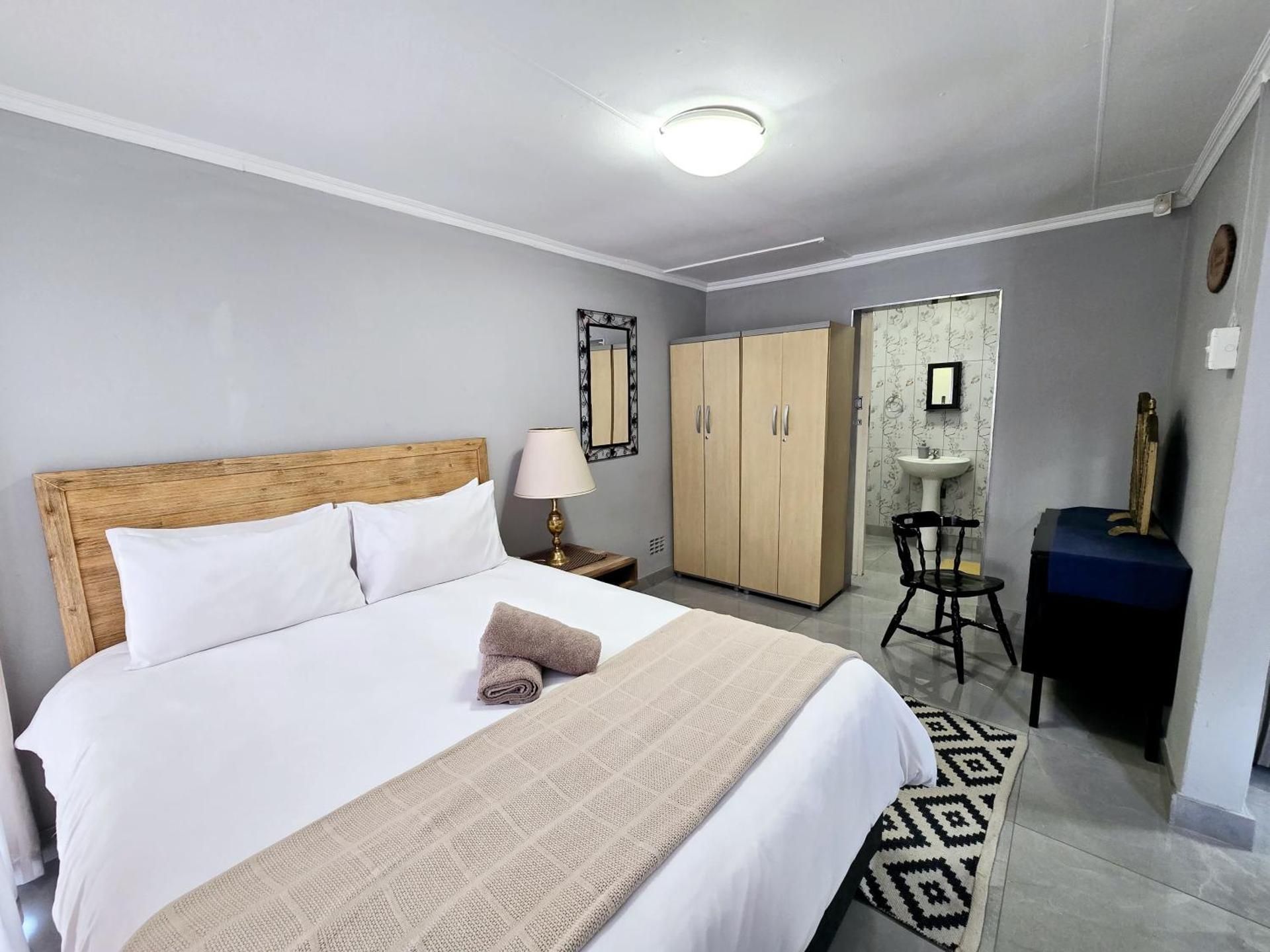 Superior King Suite