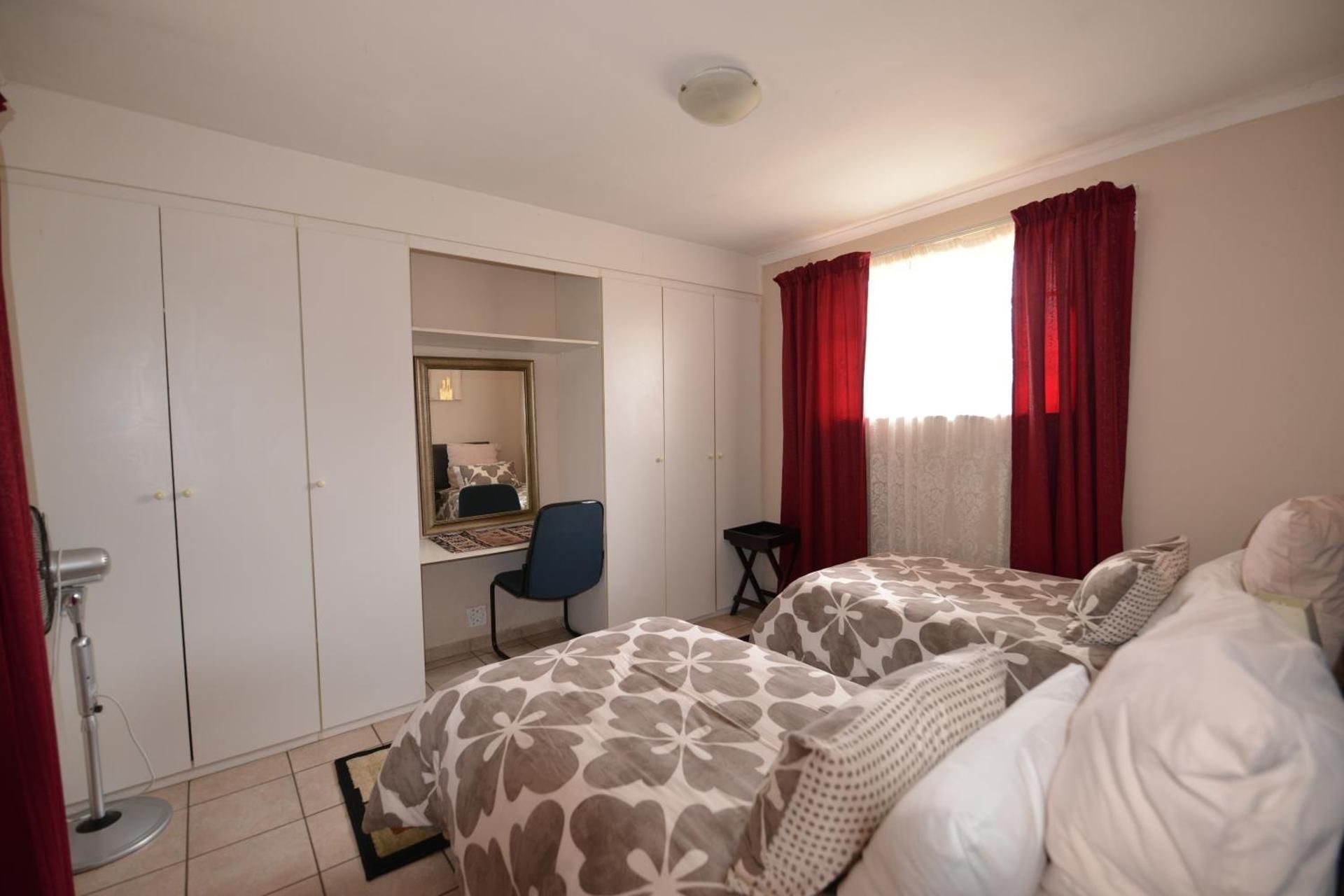 One-Bedroom Studio