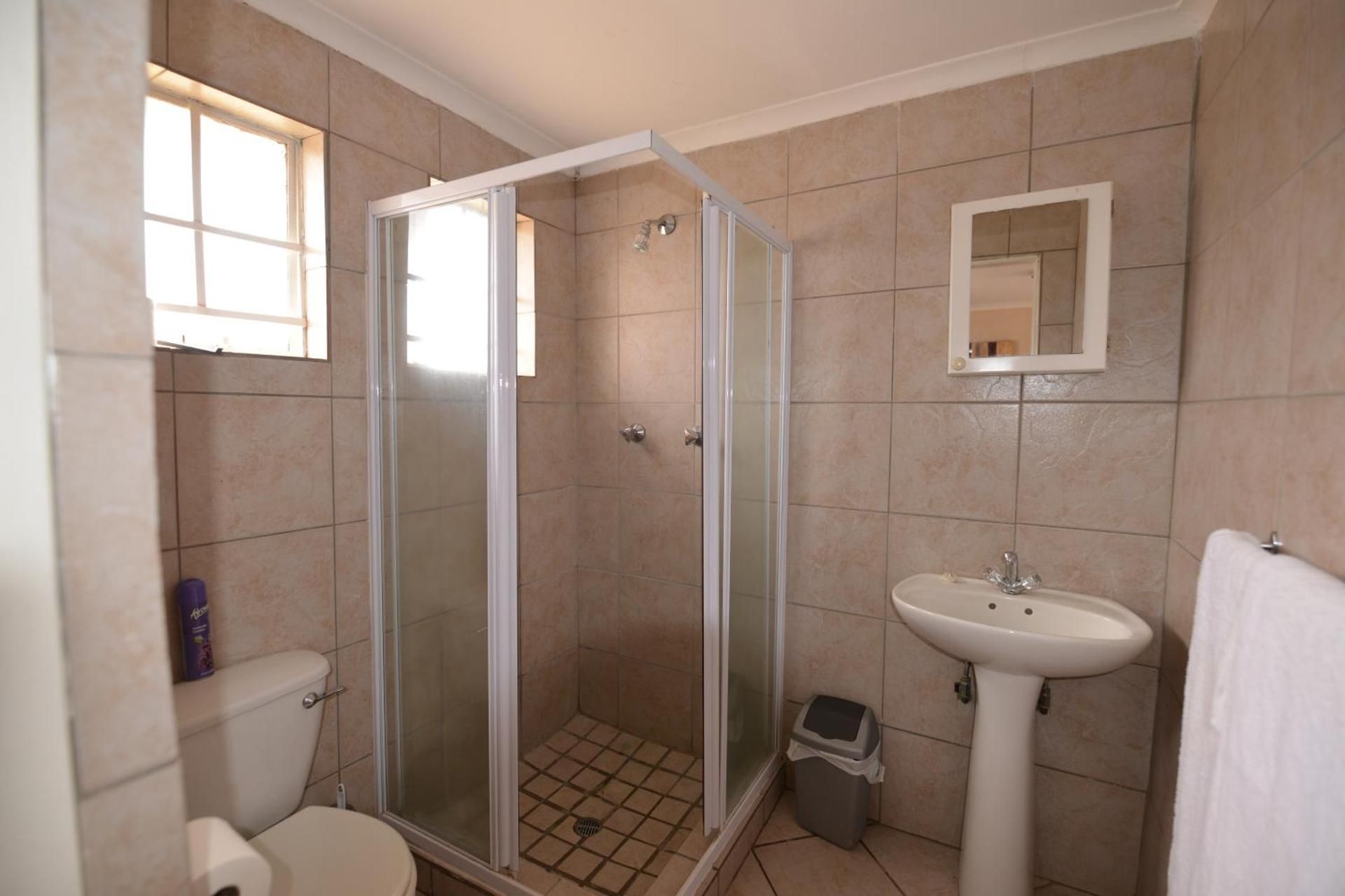 One-Bedroom Studio