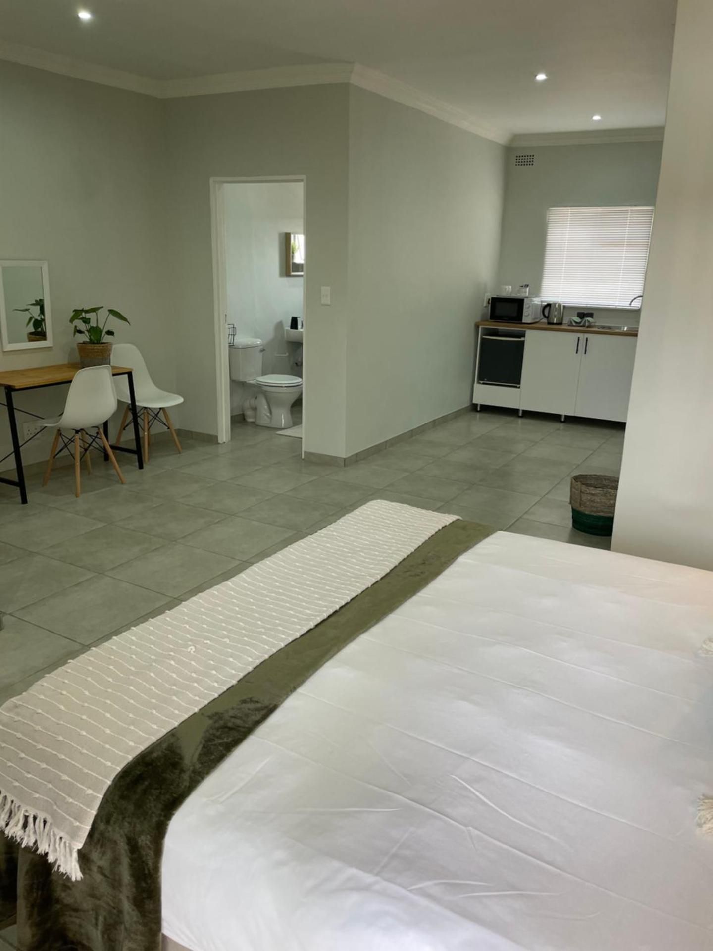 Queen Room