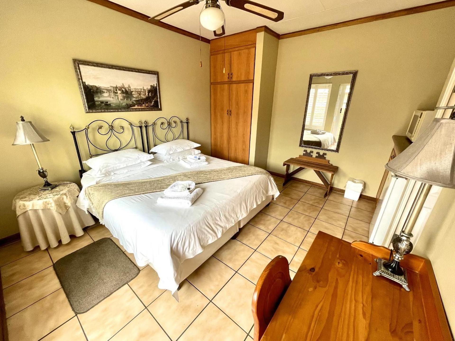 Double or Twin Room with Bathroom