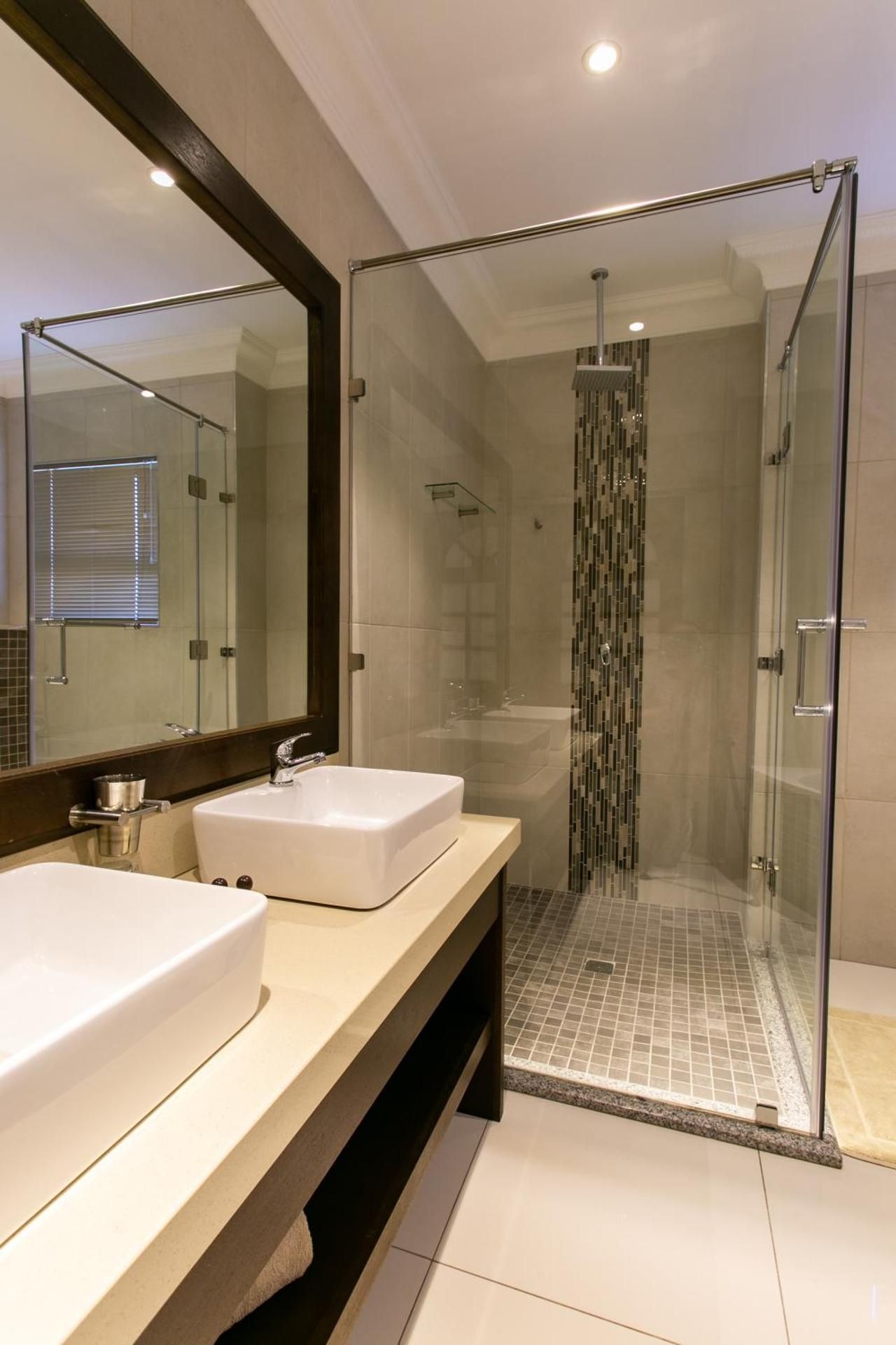Deluxe Double or Twin Room with Garden View