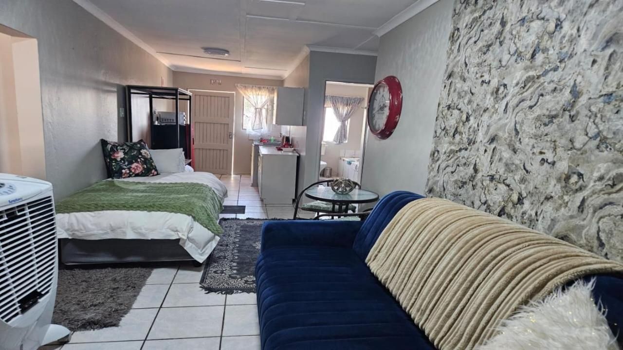 Superior One-Bedroom Apartment