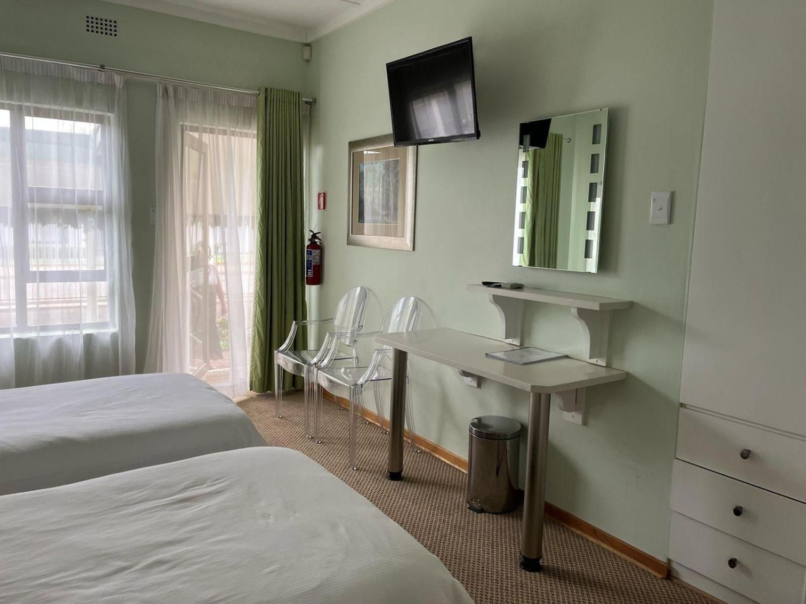 Basic Twin Room