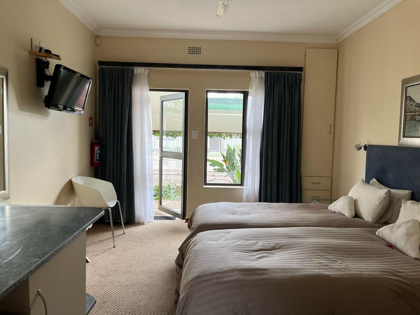 Comfort Twin Room