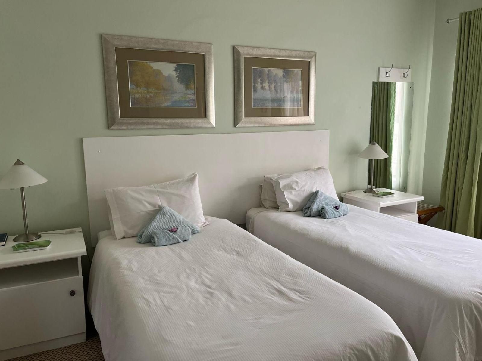 Basic Twin Room