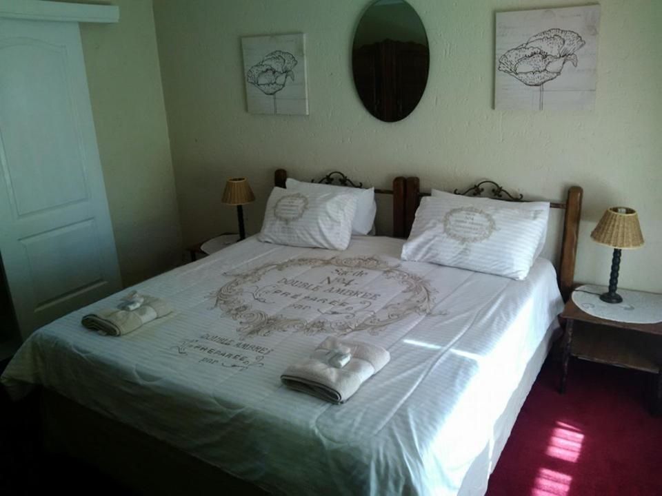 Double or Twin Room with Shower