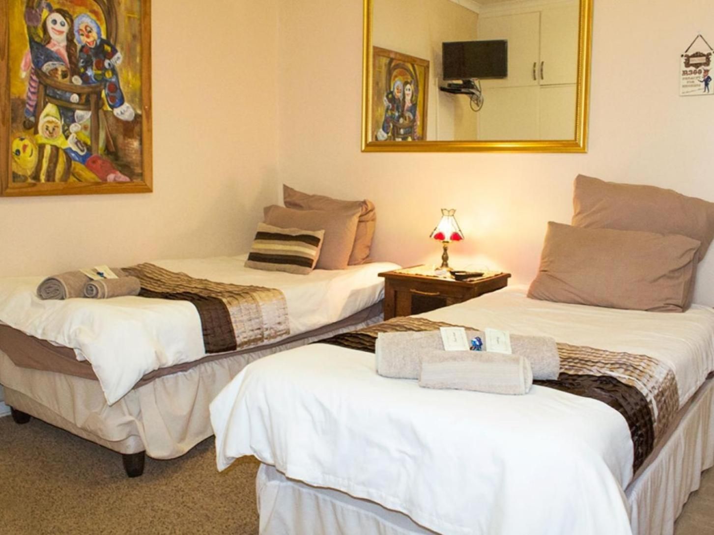 Twin Room with Shared Bathroom