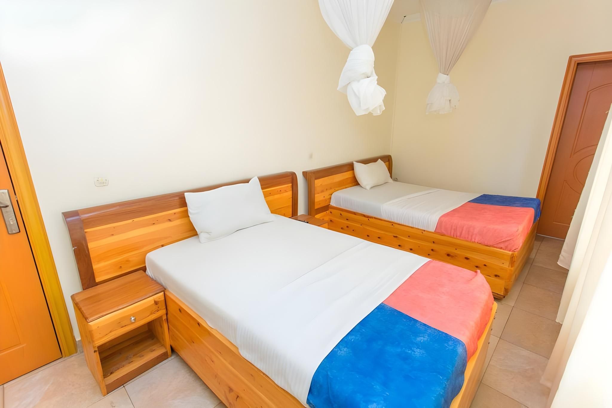 Auberge St Jean Leopold Deluxe Twin Room