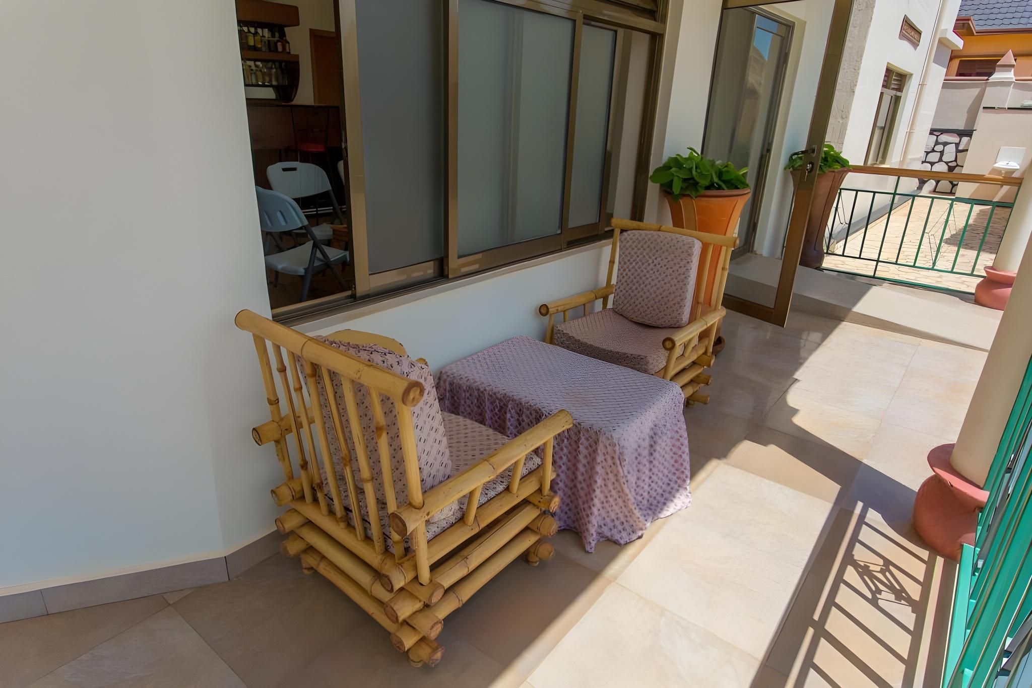 restaurant (private room)