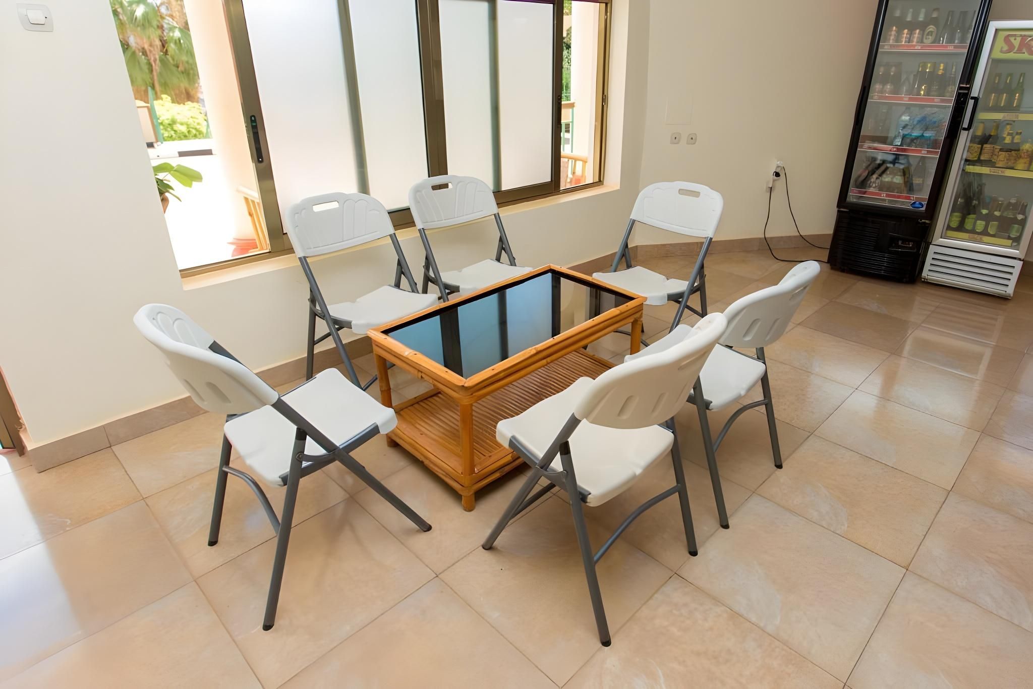 restaurant (private room)