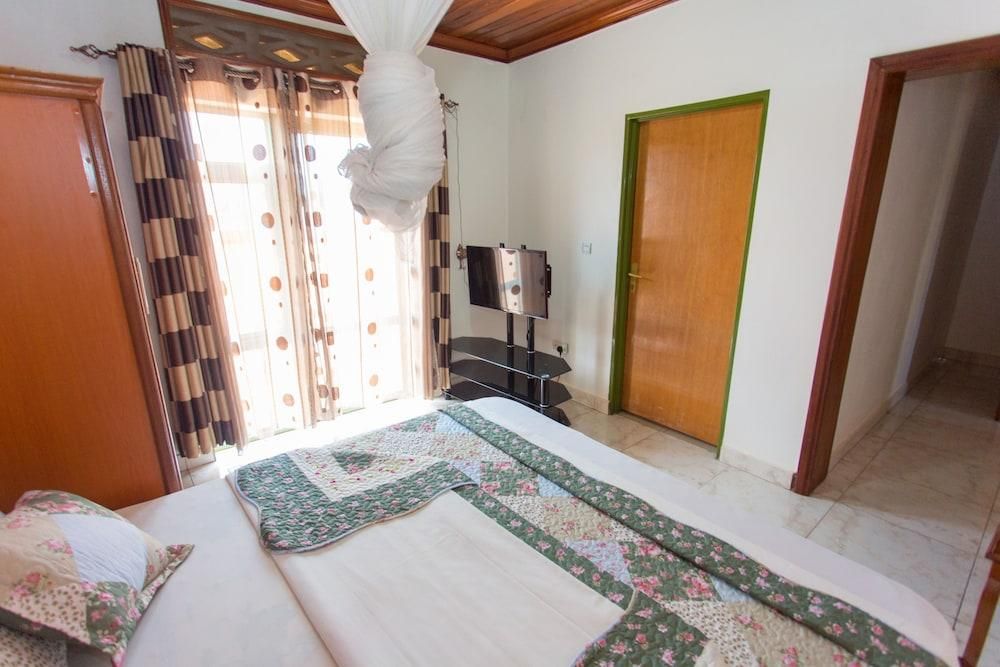 Silver Motel Deluxe Double or Twin Room