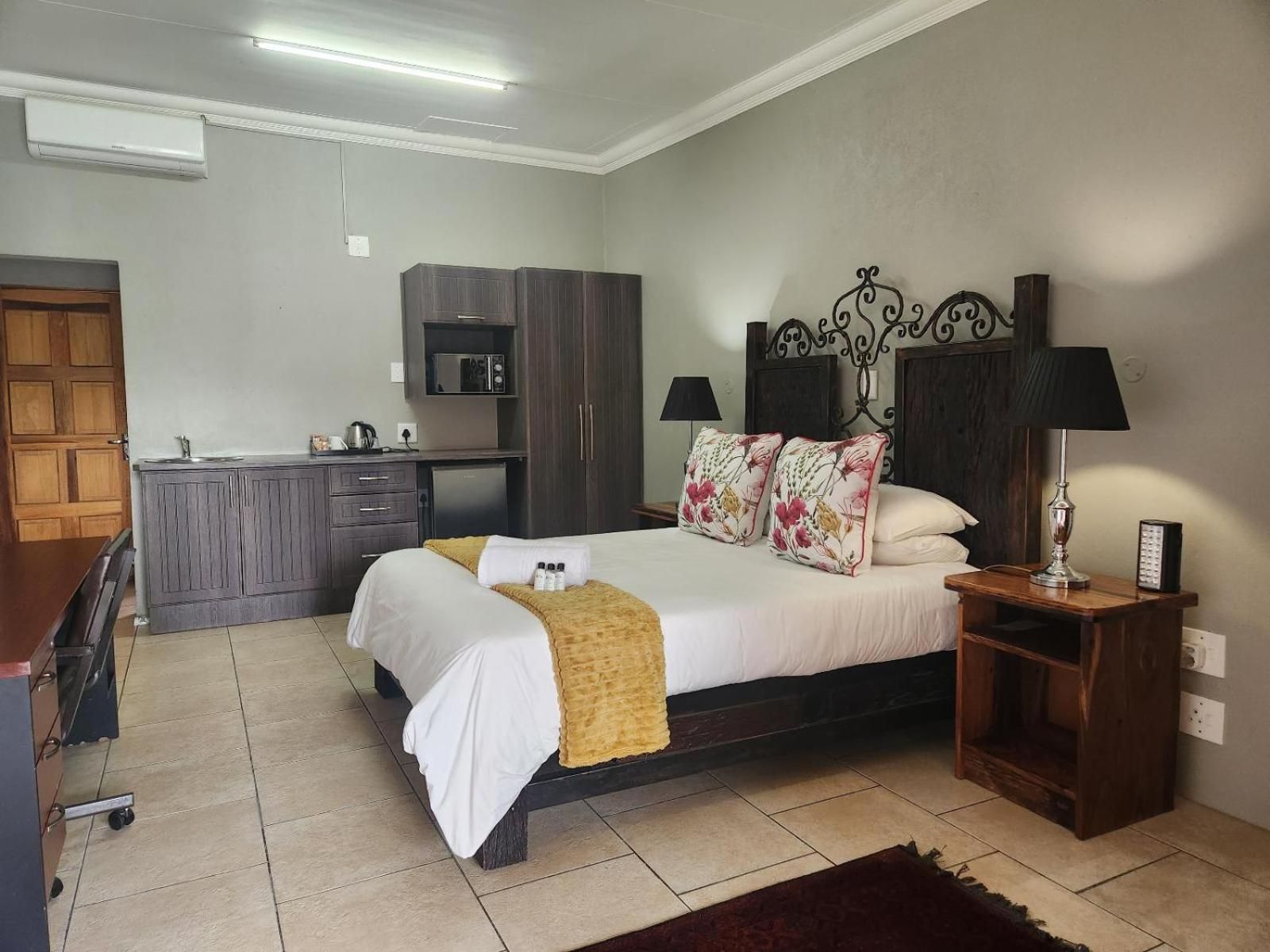 Basic Double Room