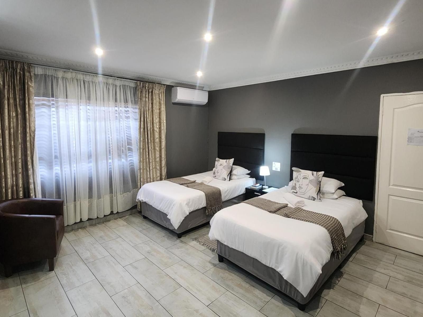 Comfort Twin Room