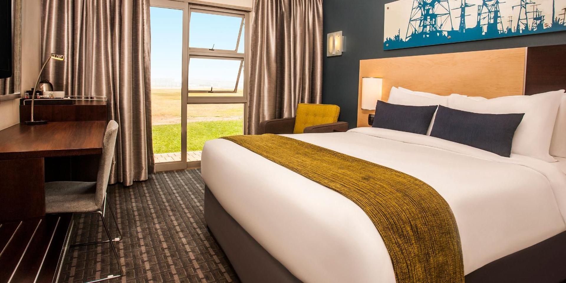 Blackrock Hotel Standard King Room