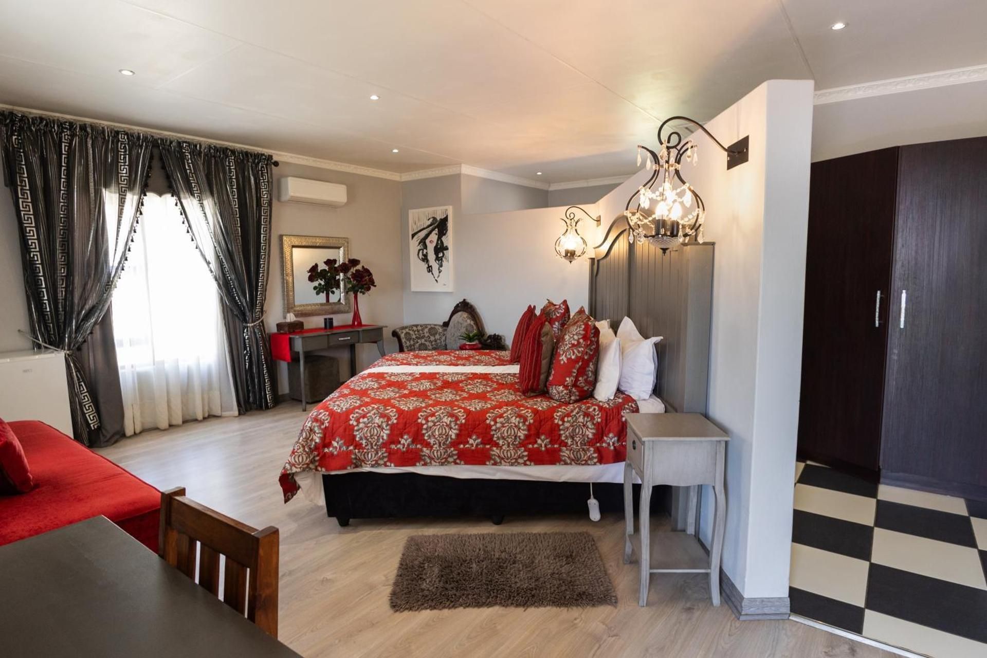 King Room with Mountain View