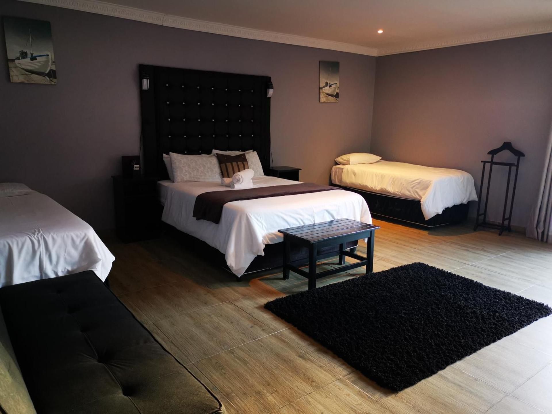 Deluxe Family Room