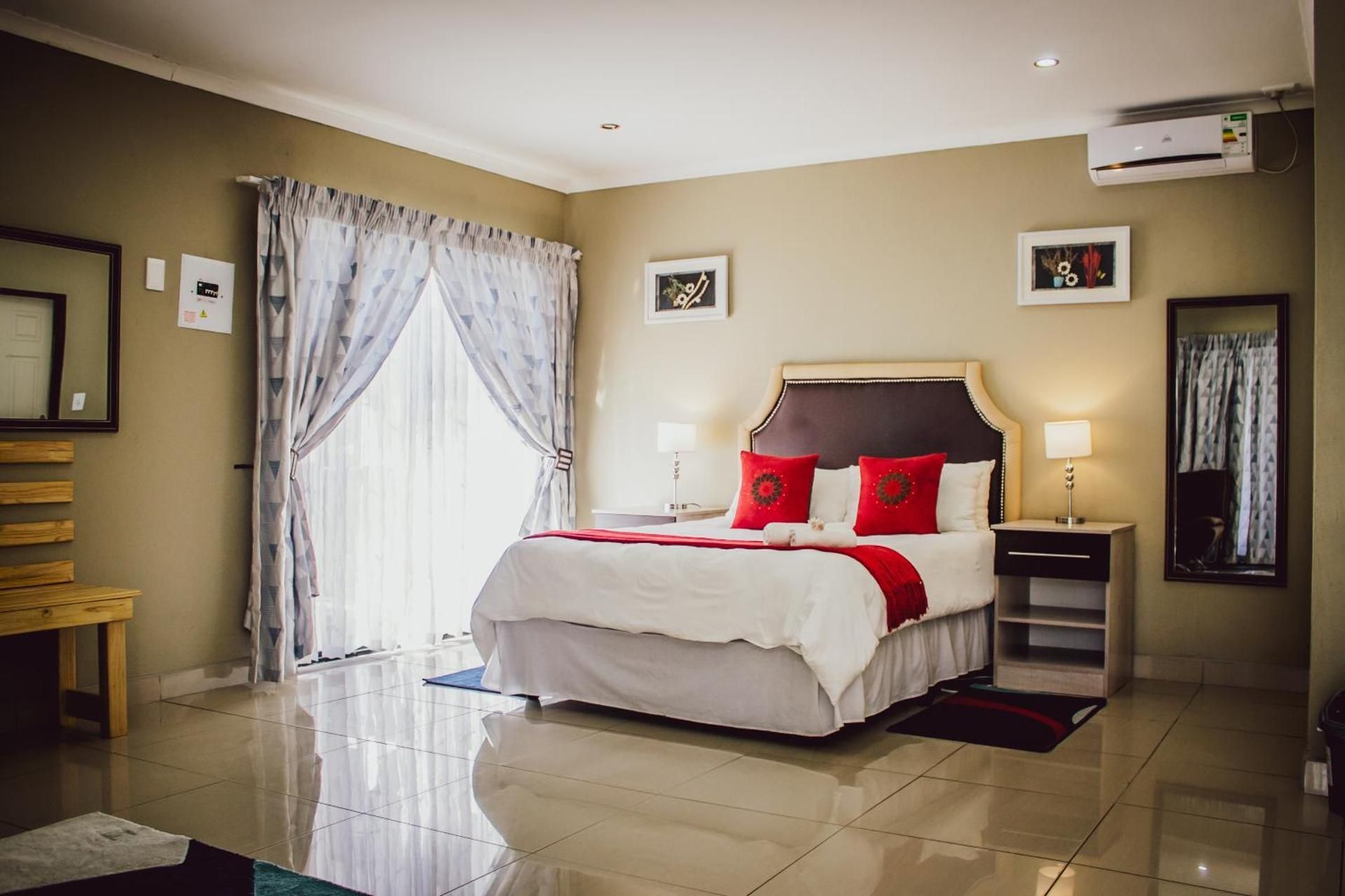 Deluxe Queen Room