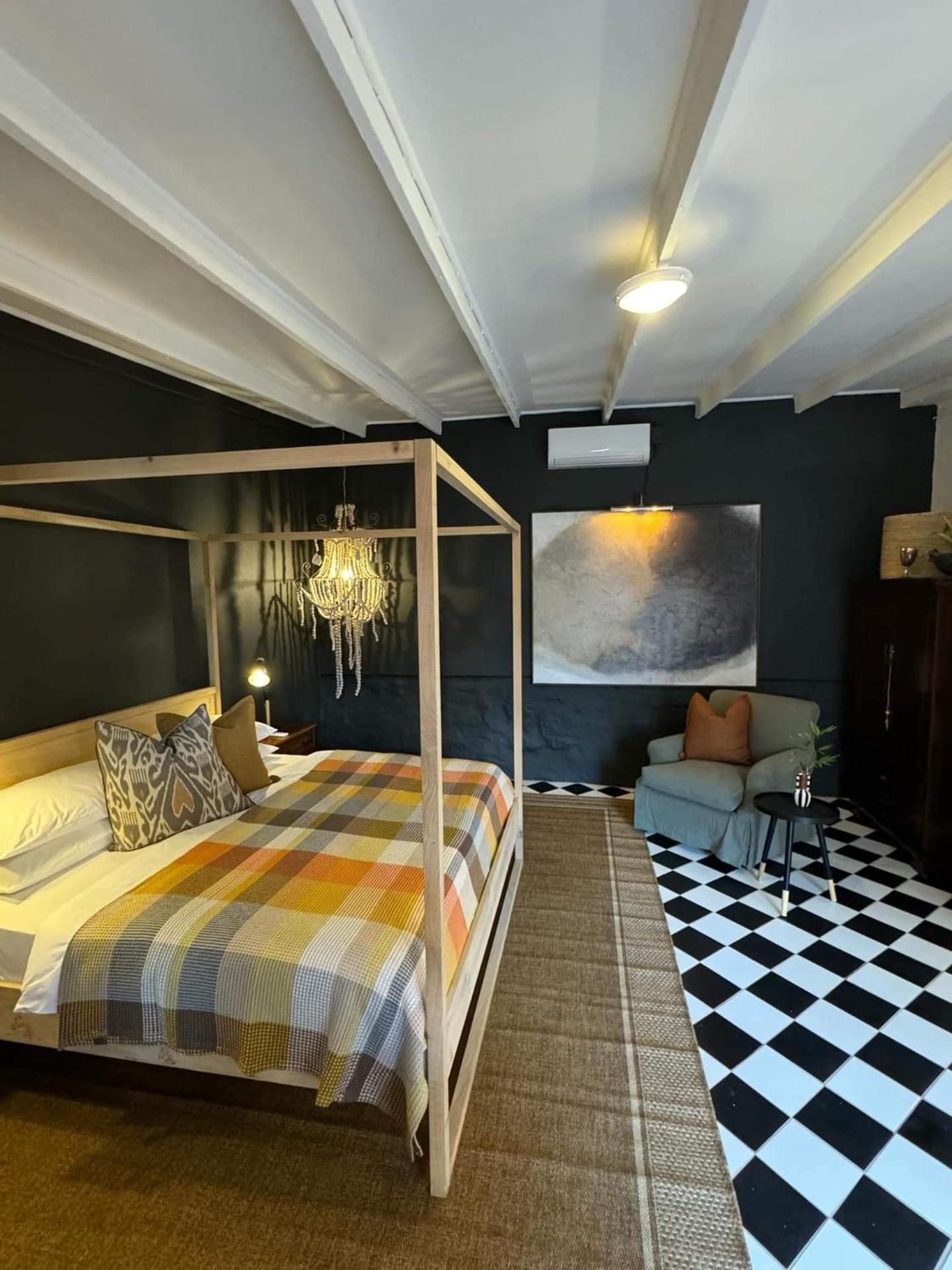 Luxury King Room