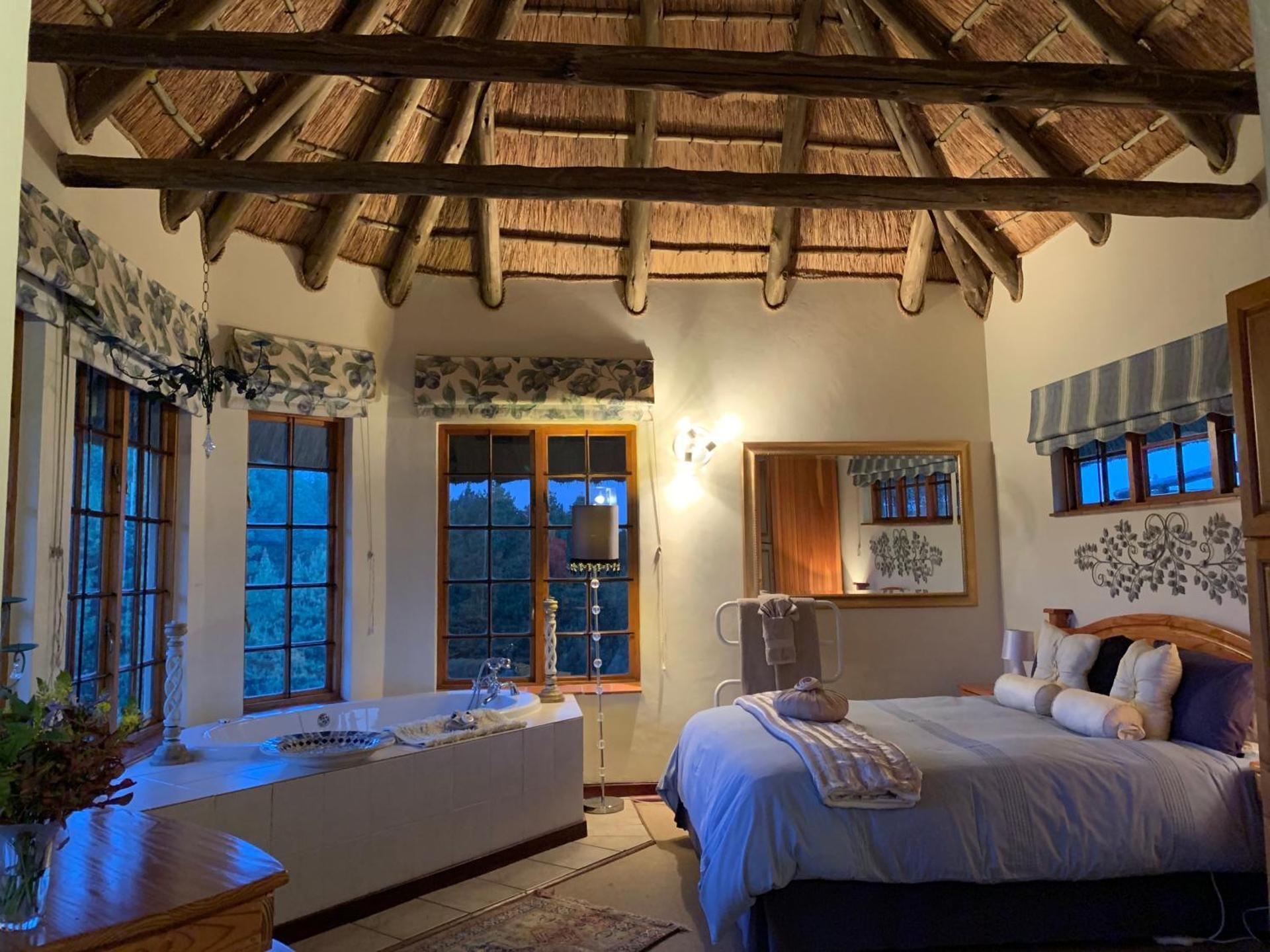Honeymoon Queen Room