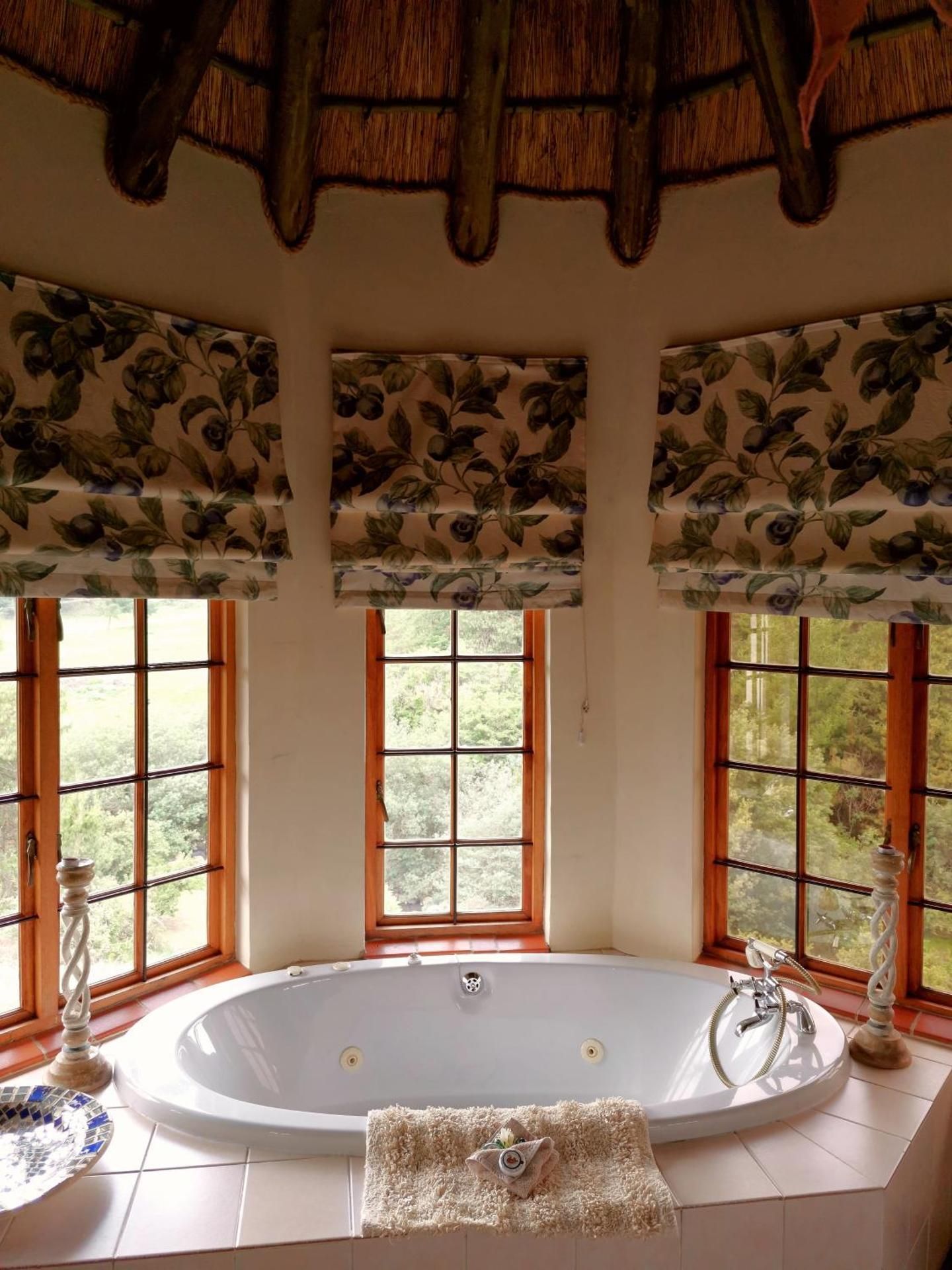 Honeymoon Queen Room