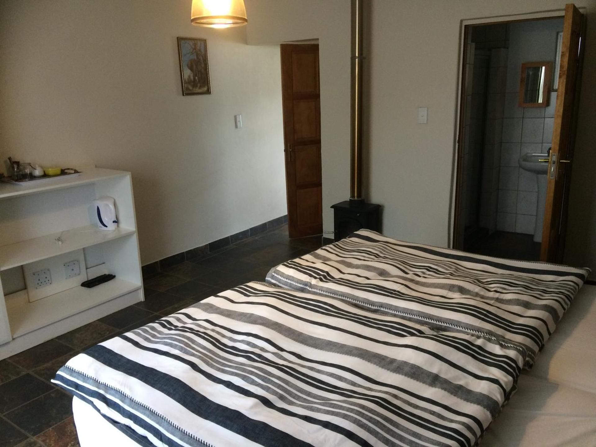 Double or Twin Room with Bathroom