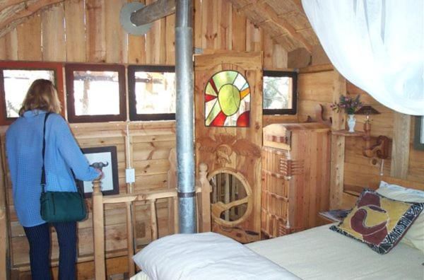 Romantic Treehouse
