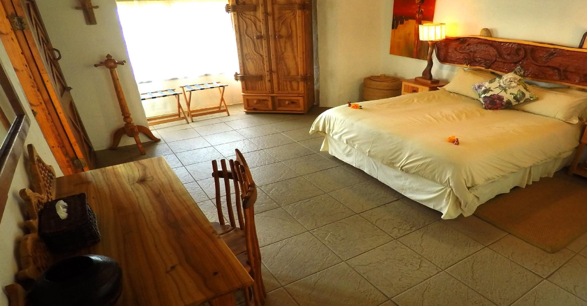 Antbear Guest Lodge Luxury Suite