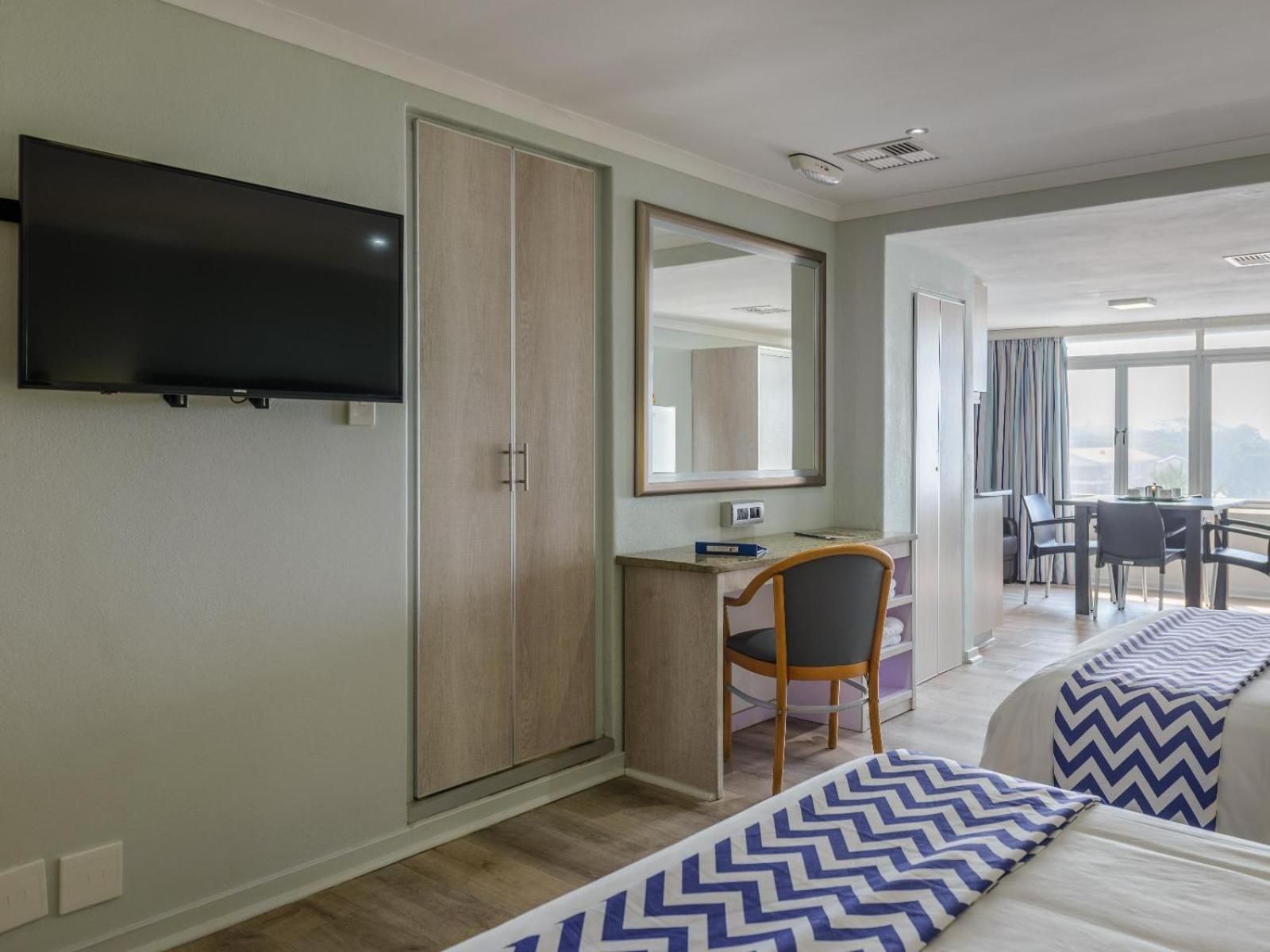 Deluxe Quadruple Room with Sea View