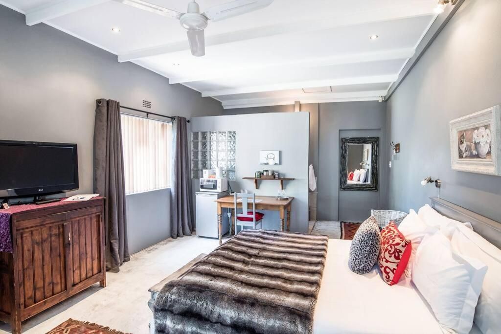 Double Room with Private Bathroom