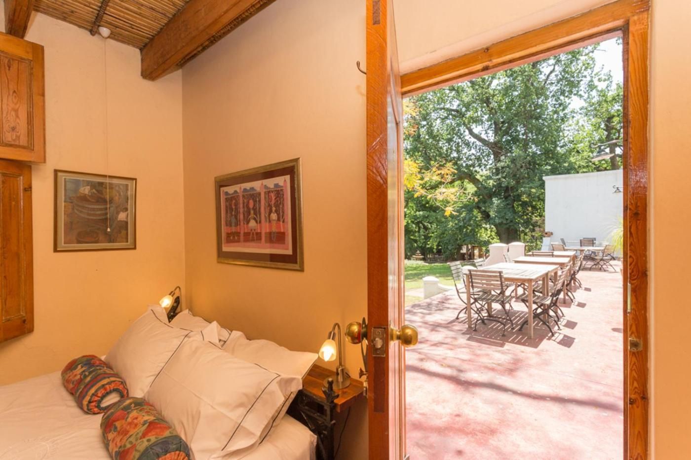 Queen Room with Garden View