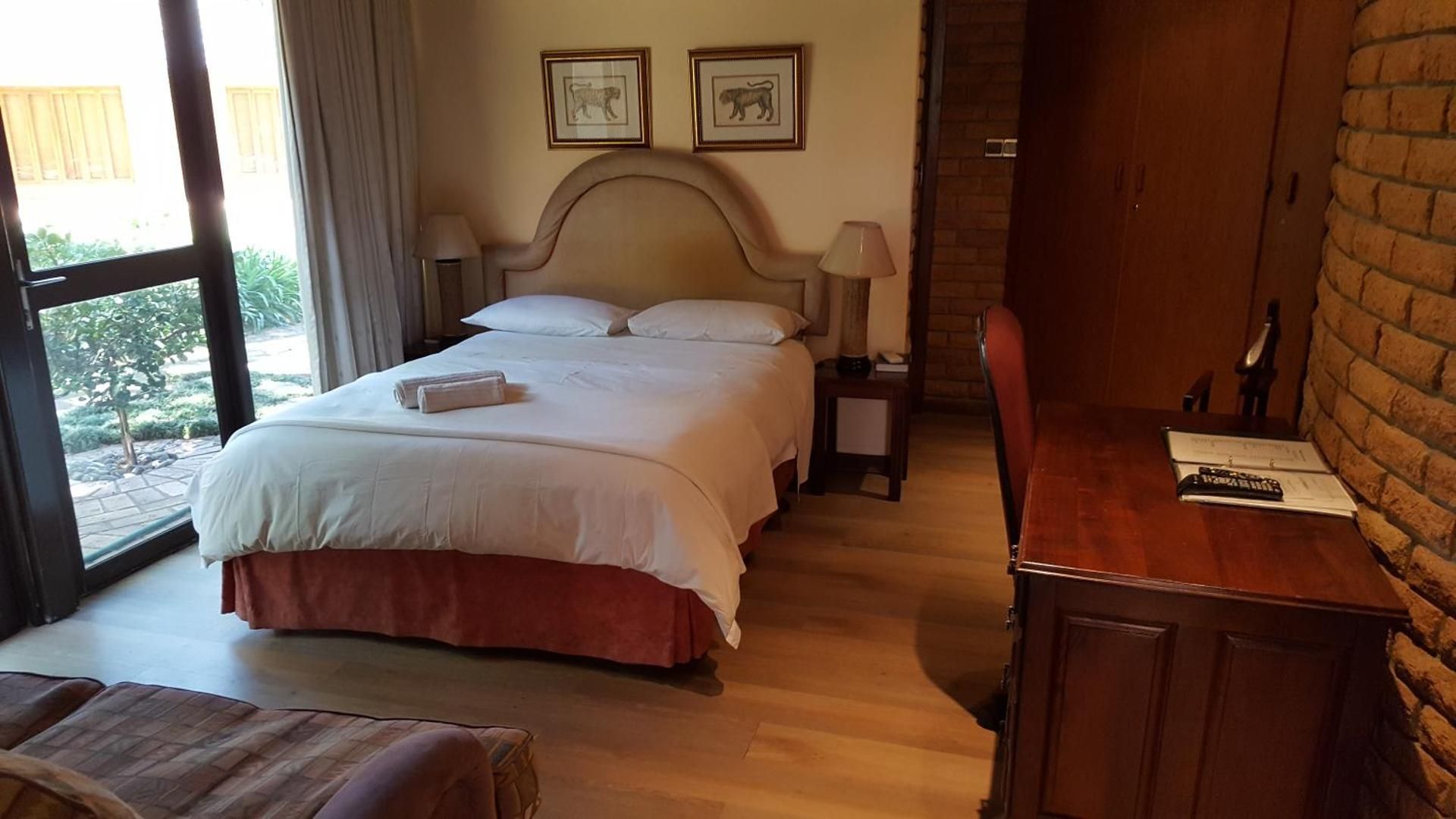 Double Room with Pool View