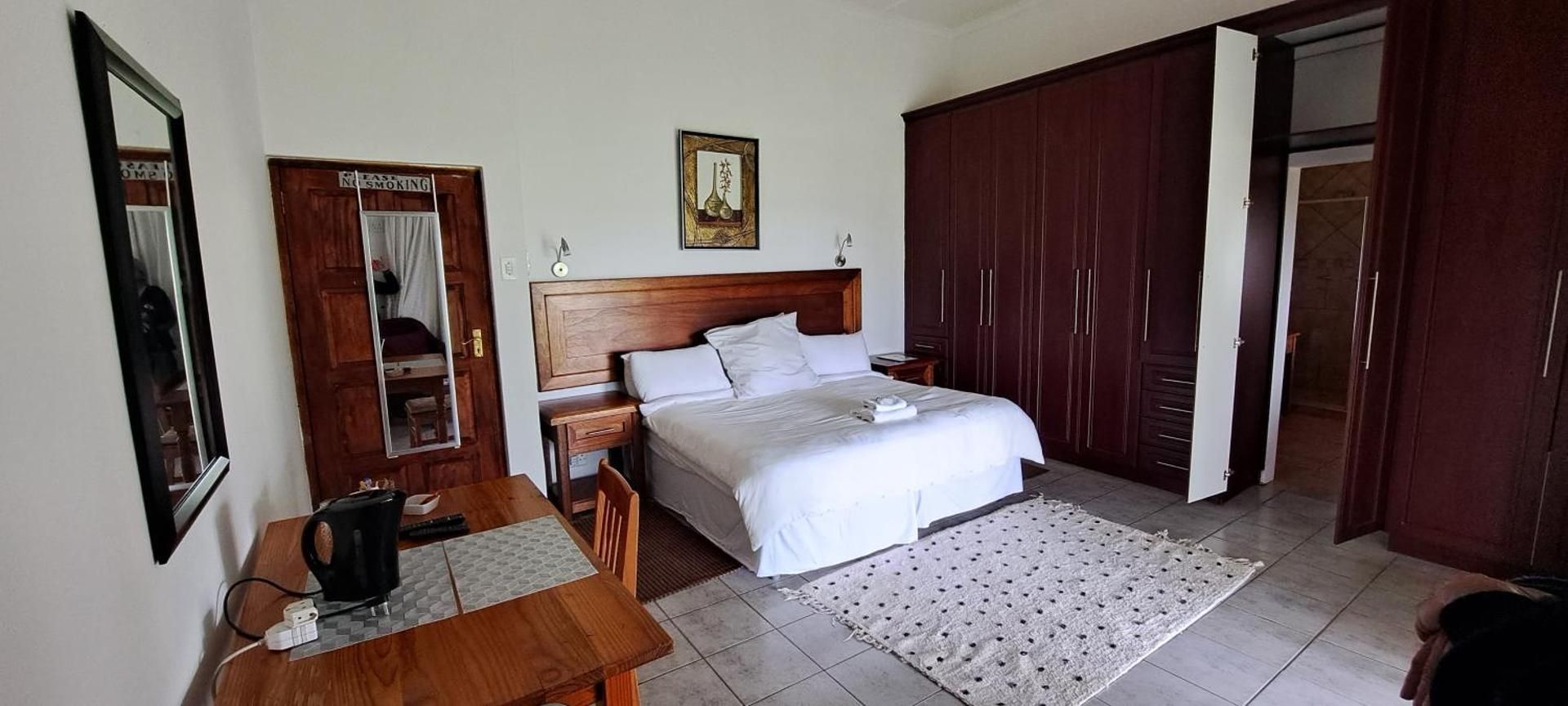 Honeymoon Suite