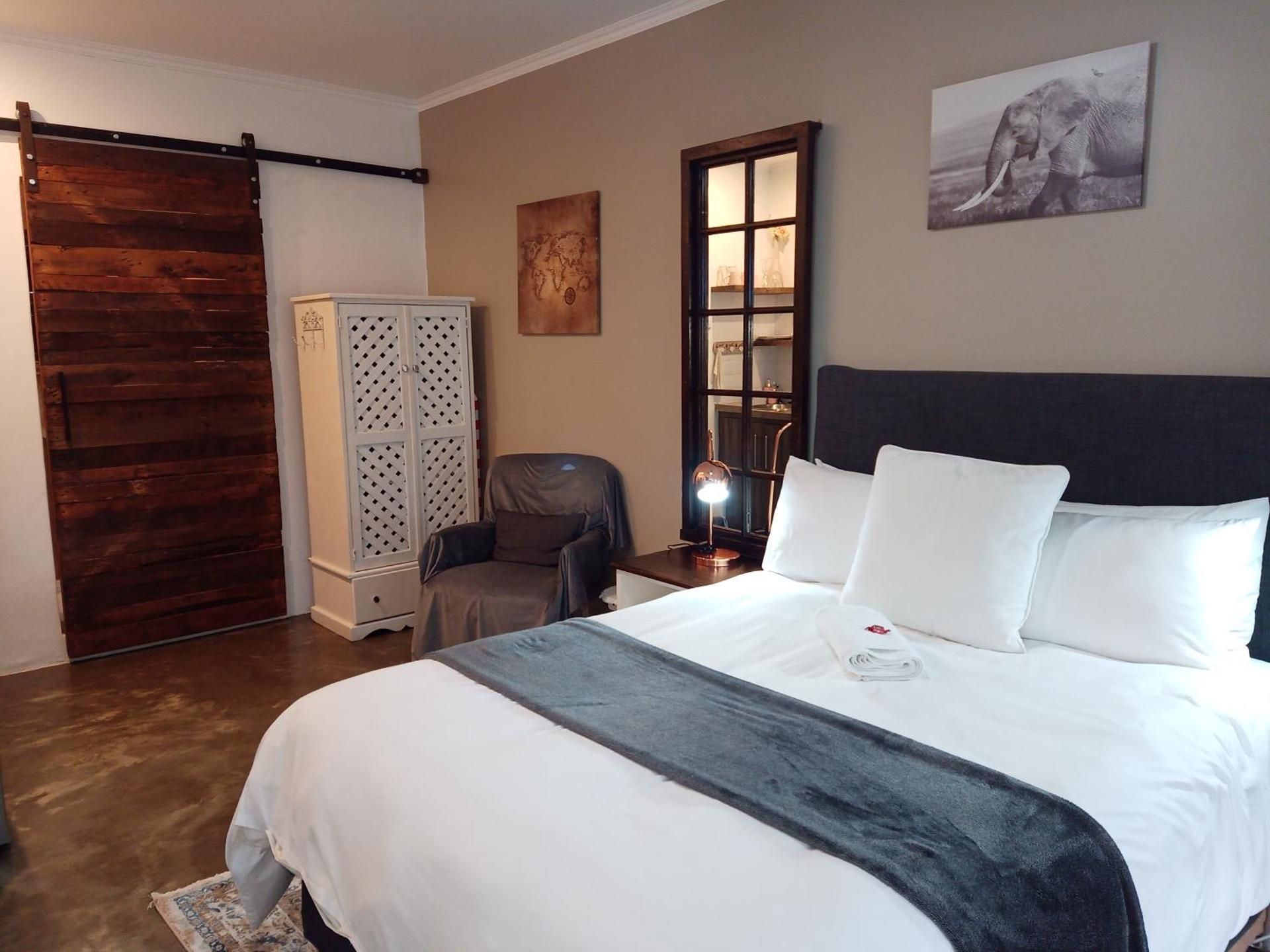 Deluxe Double Room with Shower