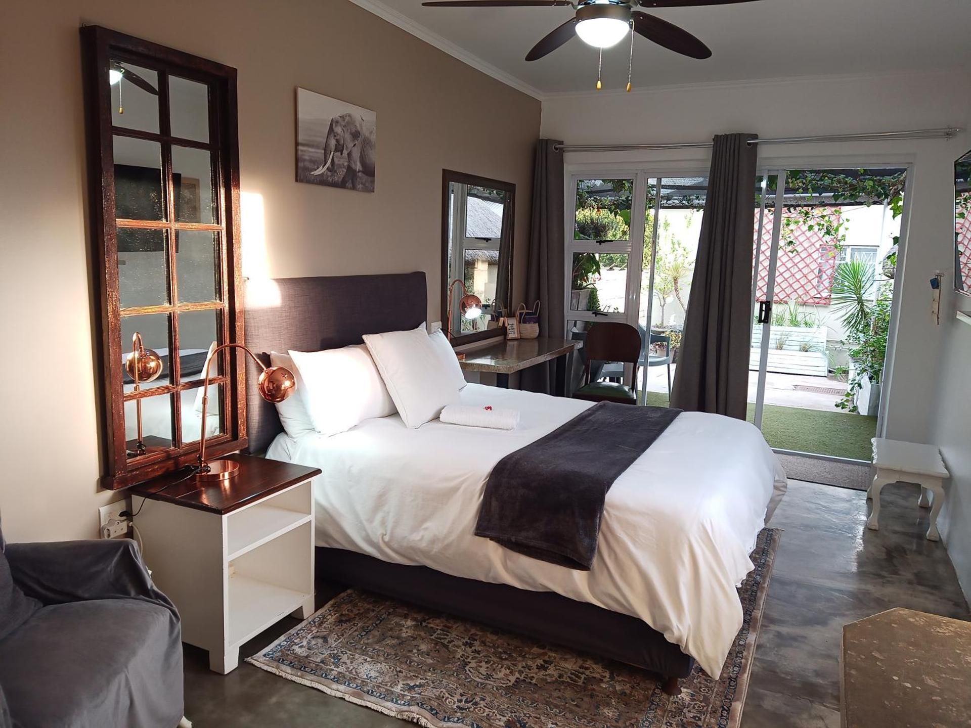 Deluxe Double Room with Shower