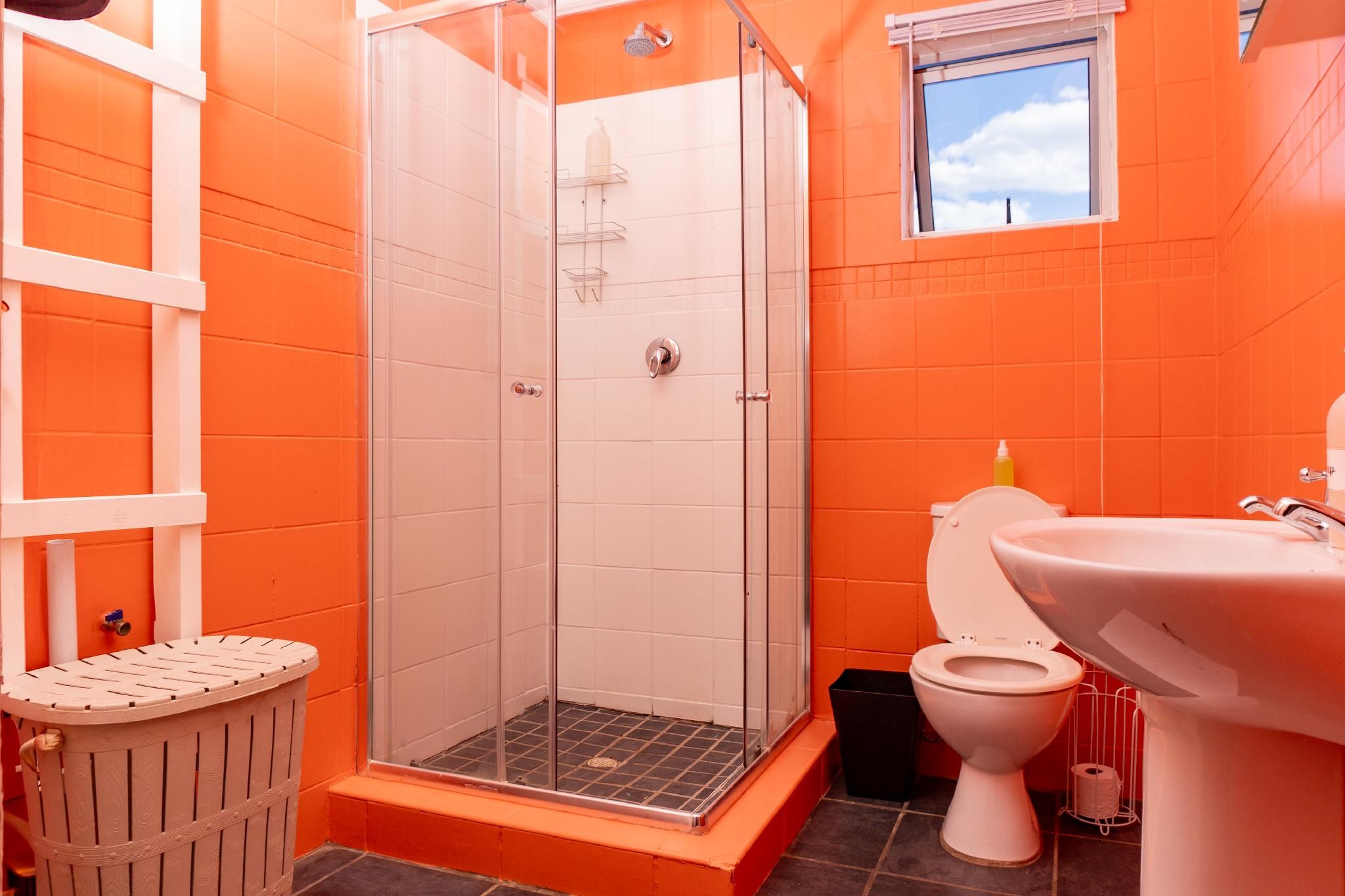 2 Bedroom Apartment with Garden