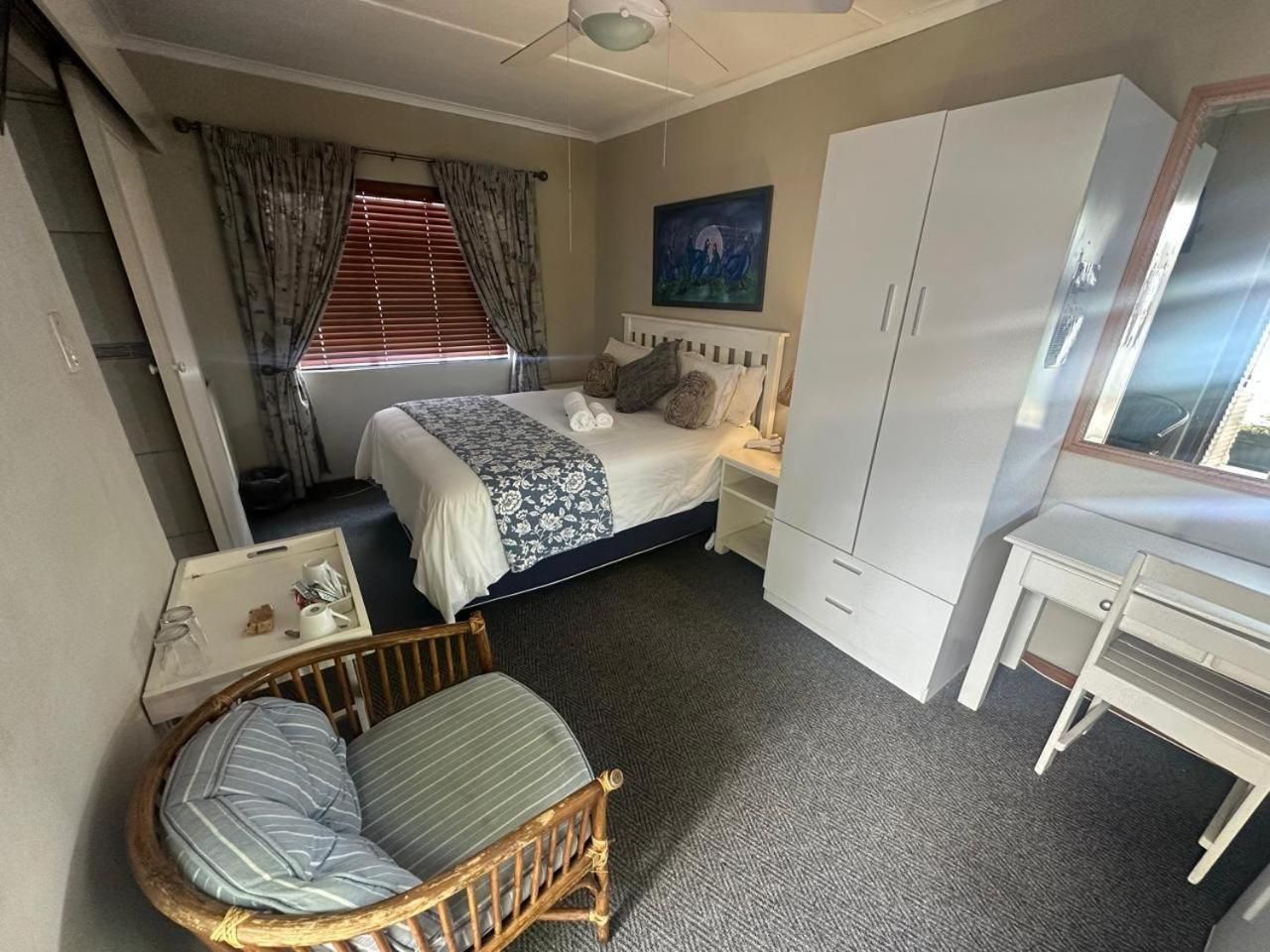 Luxury King Room