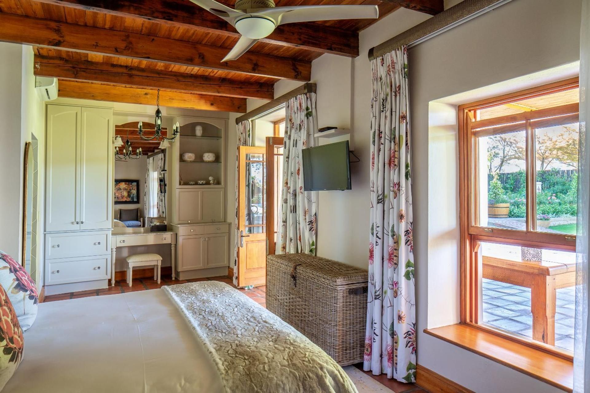 King Room with Garden View