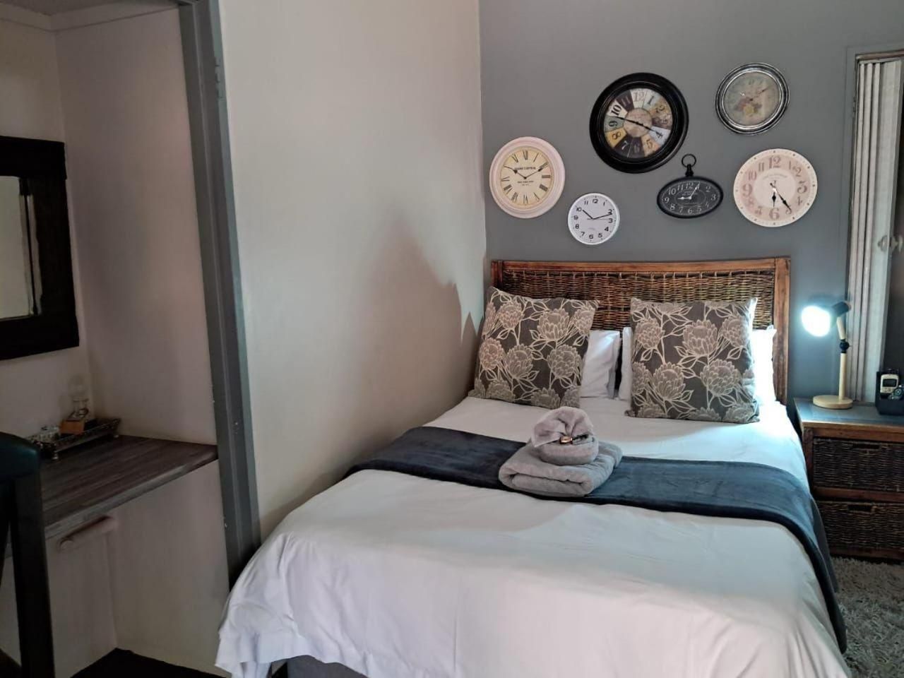 Deluxe Double Room with Shower