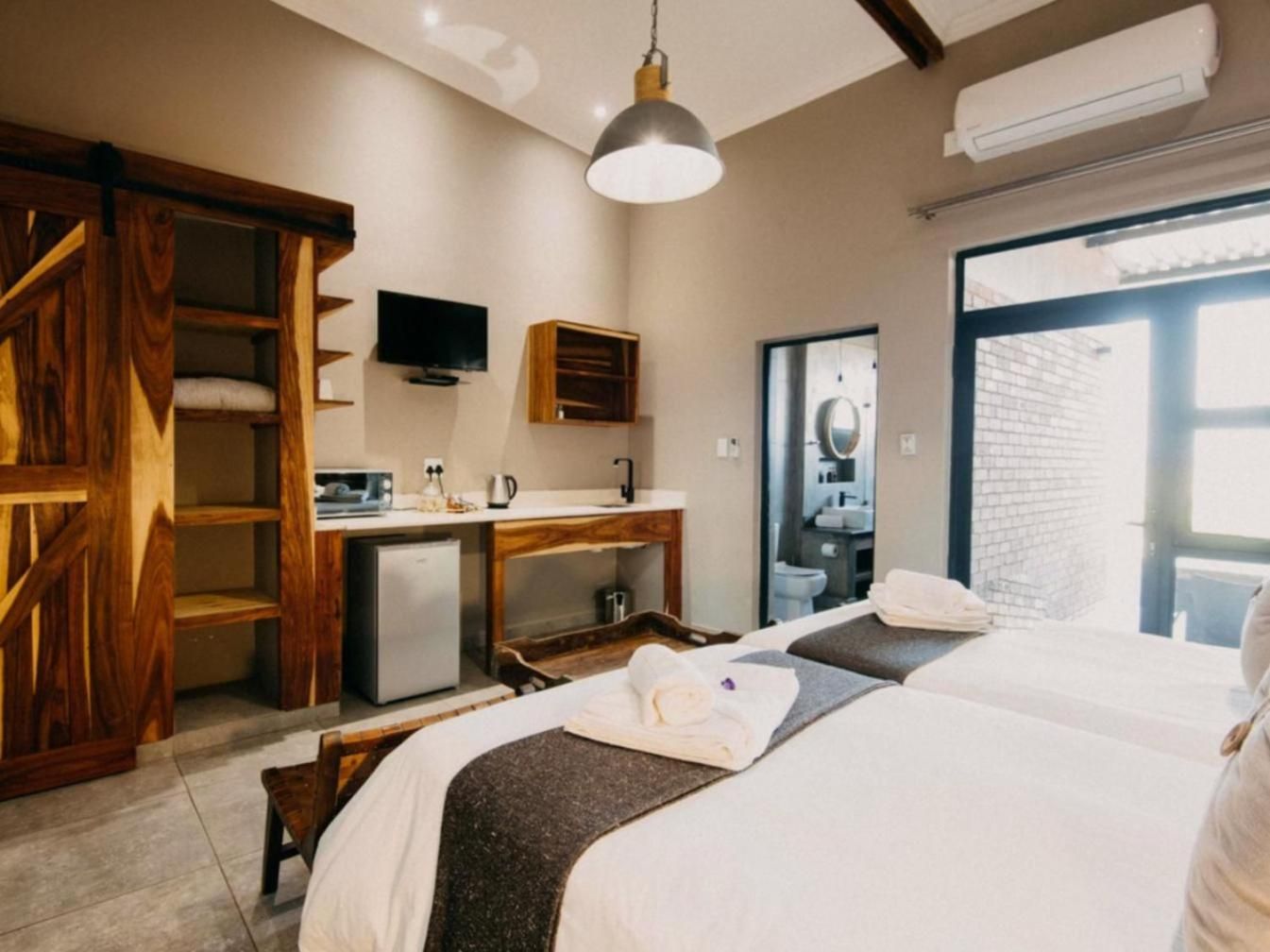 Luxury Twin Room