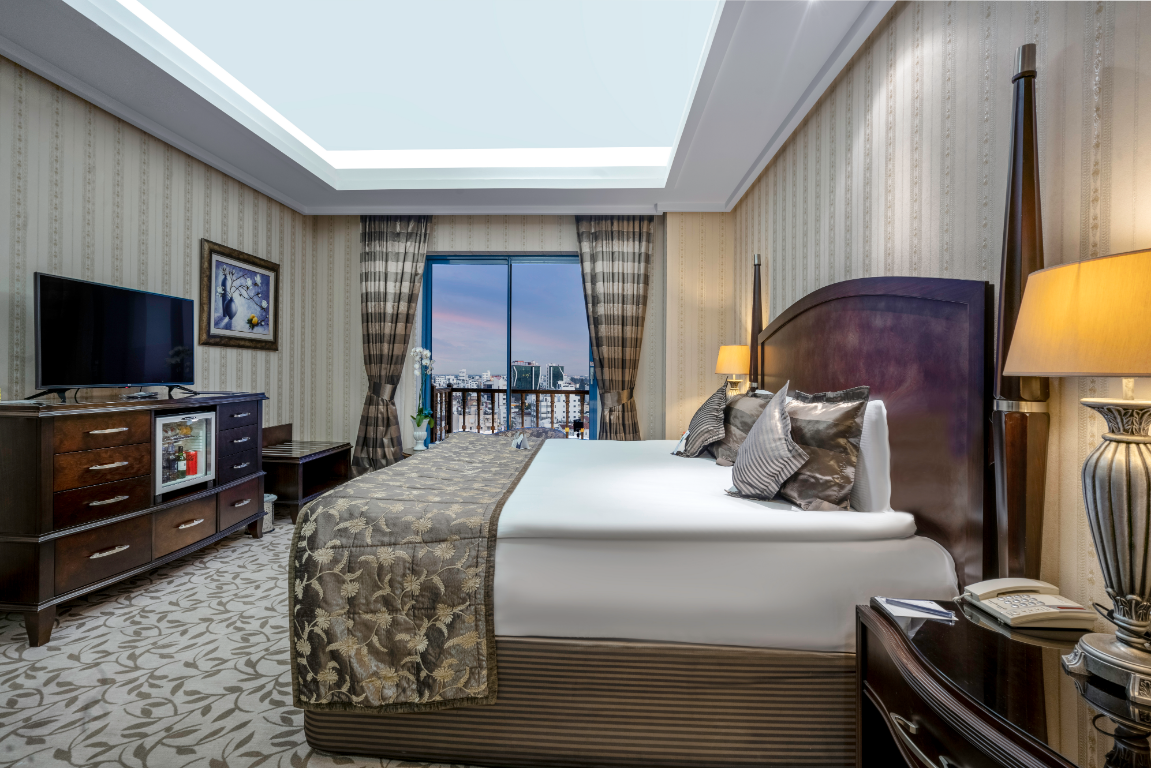 Deluxe Suite Room